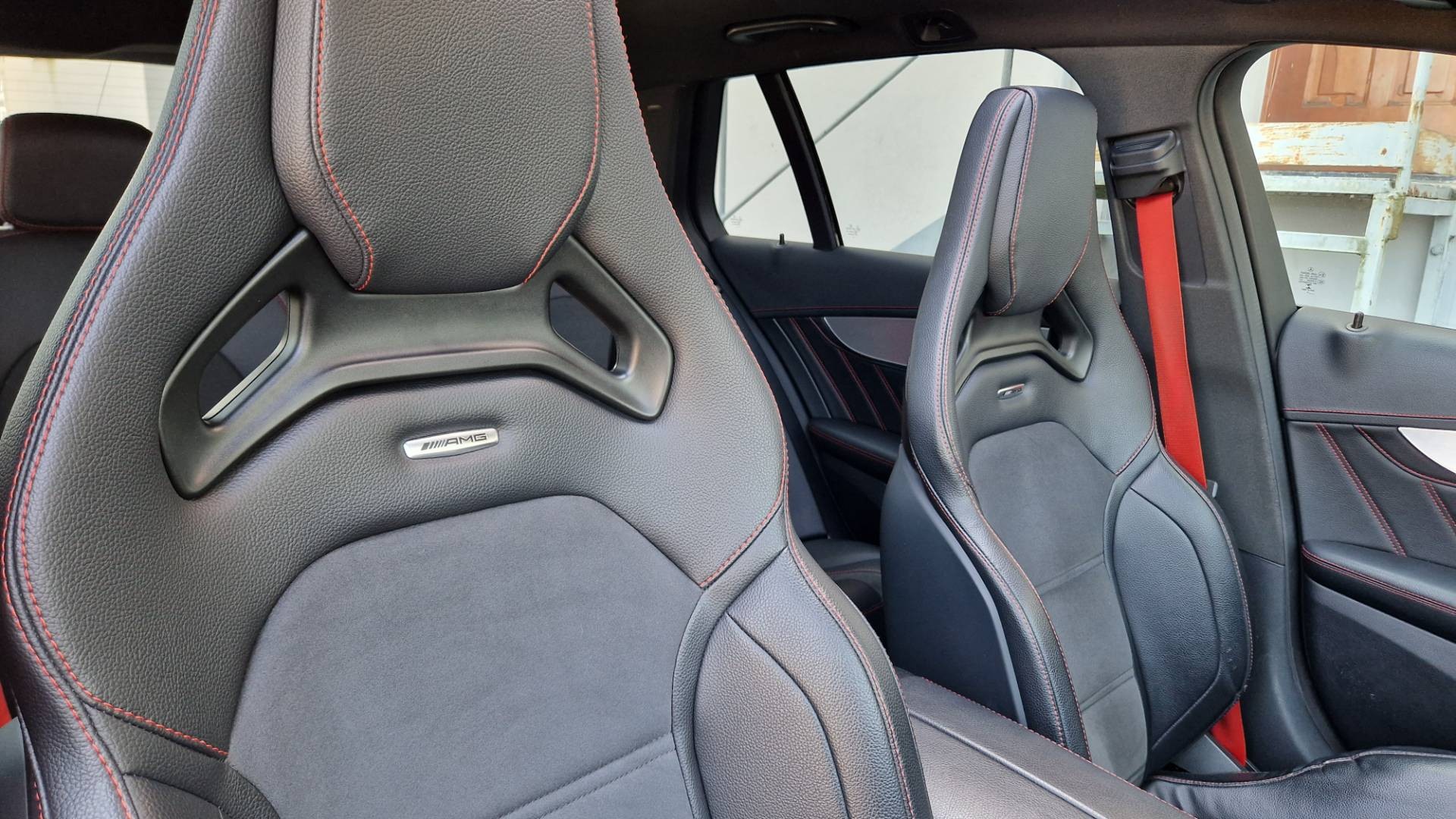 Mercedes-Benz C trieda Kombi 450 AMG 4matic A/T – Obrázok 36