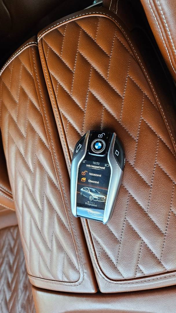 BMW Rad 7 750d xDrive A/T – Obrázok 59