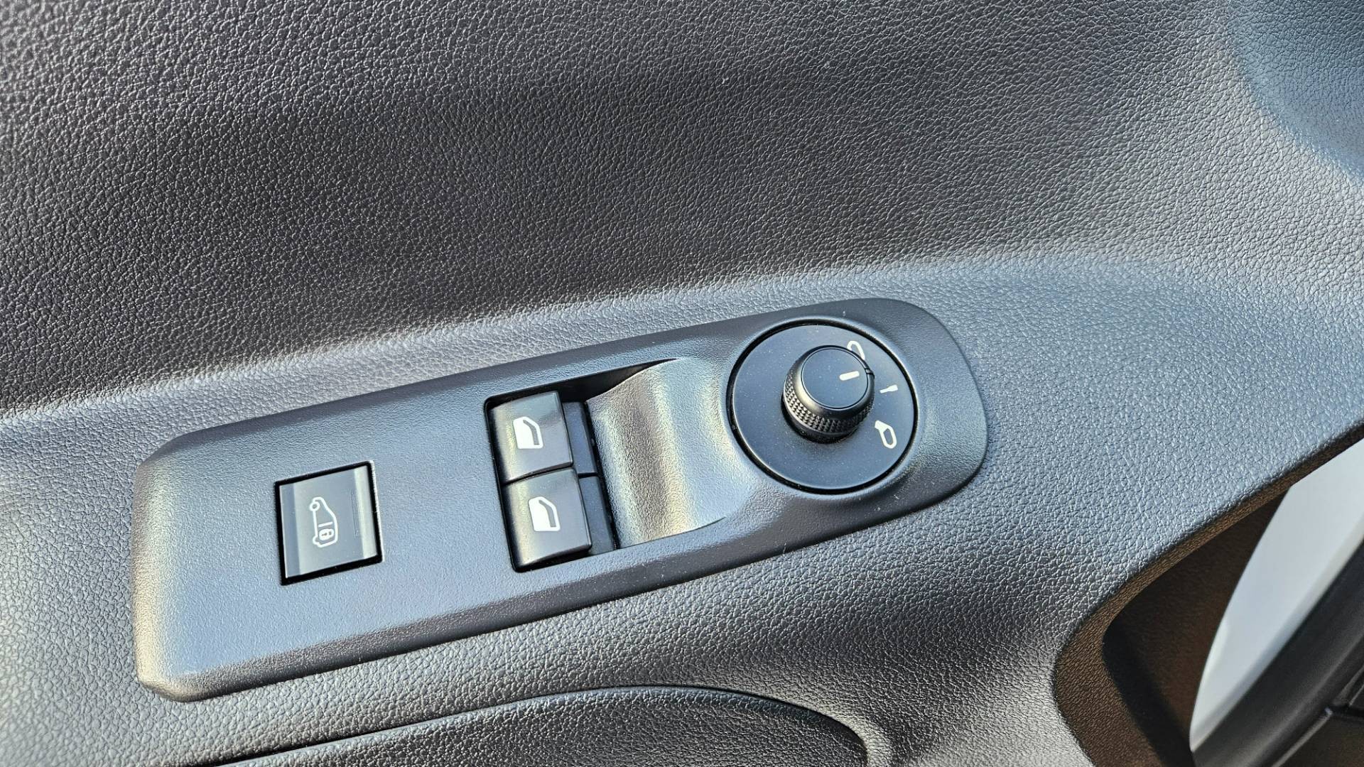 Citroën Berlingo Van 1.5 BlueHDi 102 L2 1000 Club – Obrázok 14