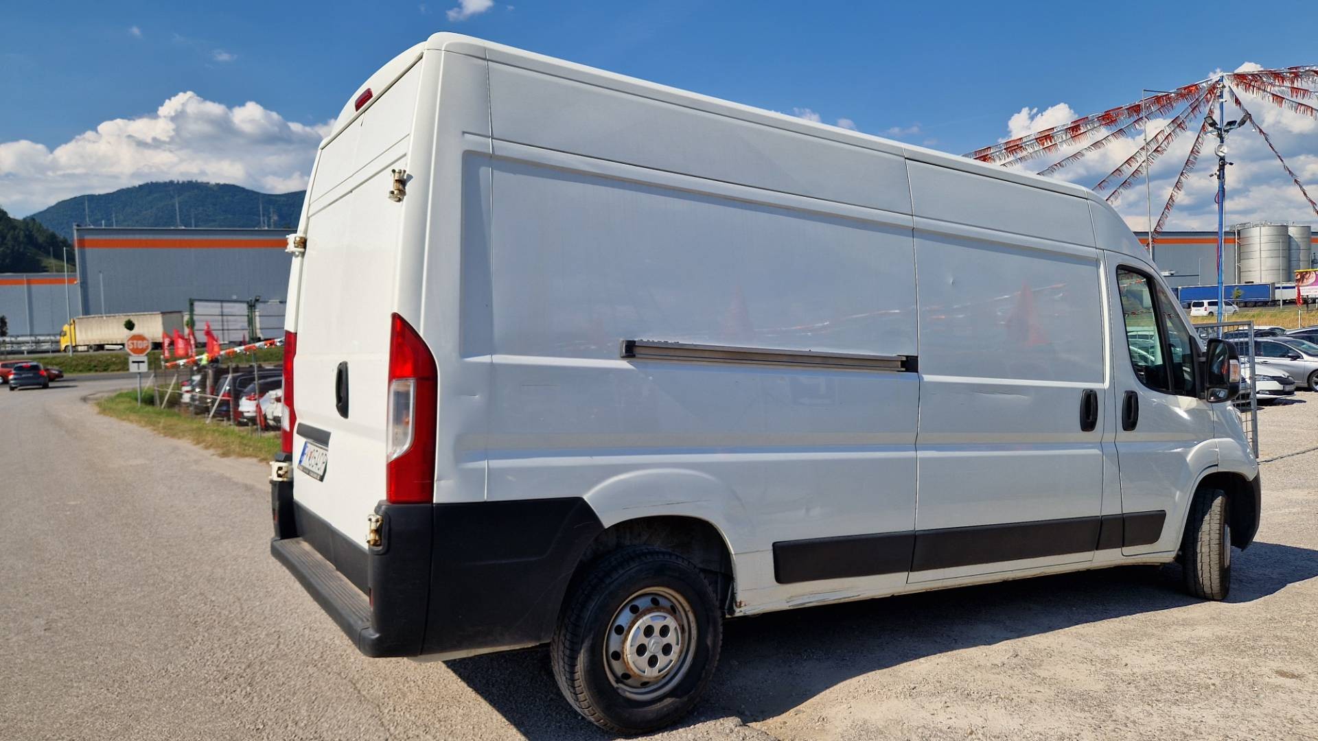 Citroën Jumper Furgon 2.2 BlueHDi 140k 35 L3H2 – Obrázok 4