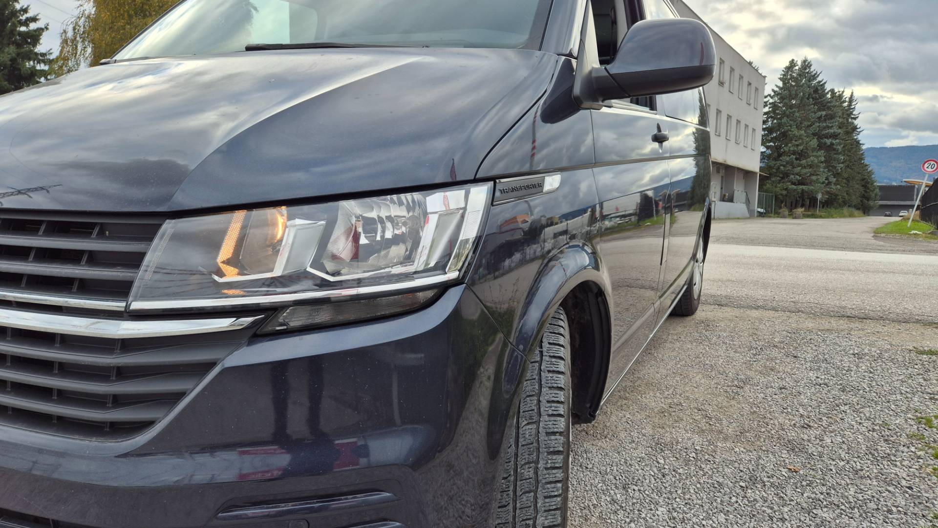 Volkswagen T6 Transporter 2.0 TDI 110KW 150 PS DSG 9 miest – Obrázok 13