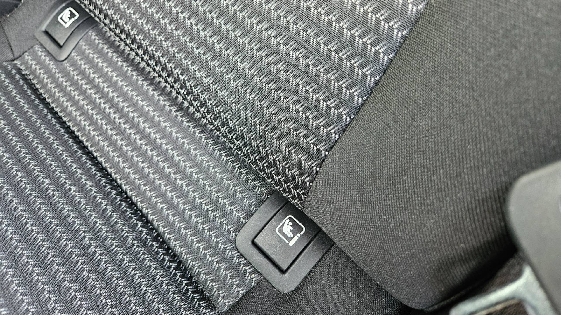 Kia Ceed SW 1.5 T-GDi Gold – Obrázok 15