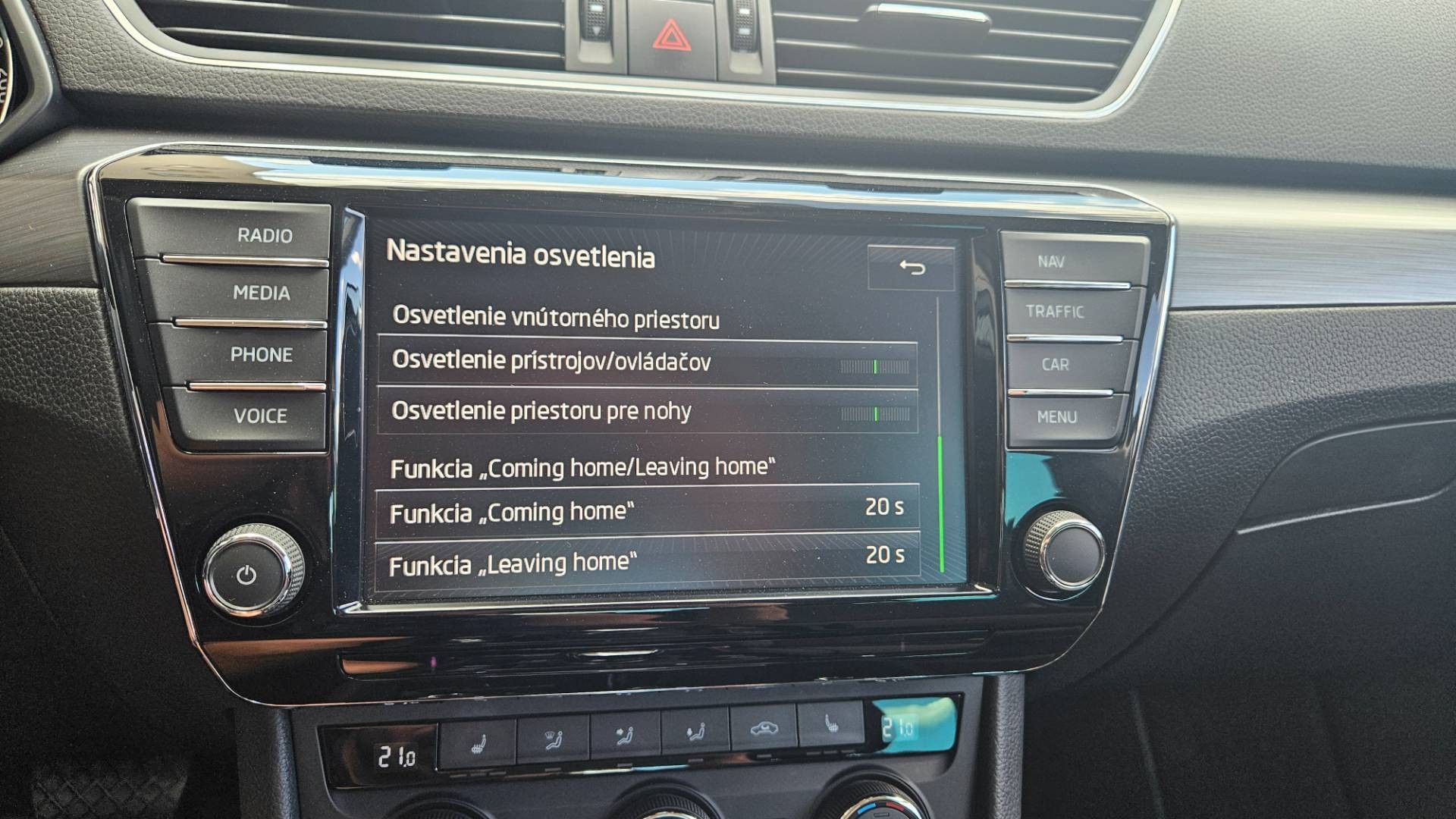 Škoda Superb 2.0 TDI 190k 4x4 Style DSG EU6 – Obrázok 39