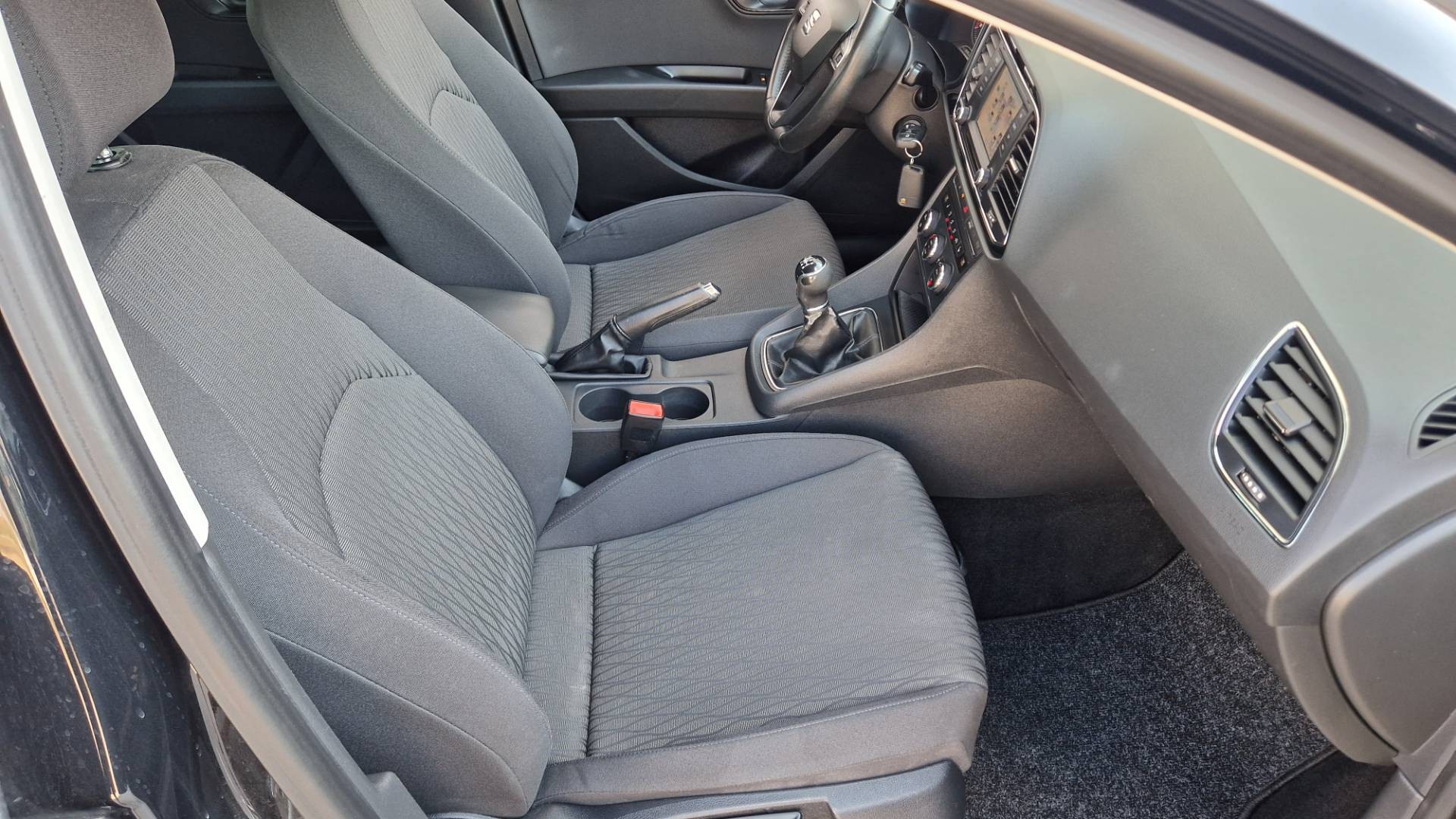 Seat Leon 2.0 TDI CR Ecomotive Style – Obrázok 27