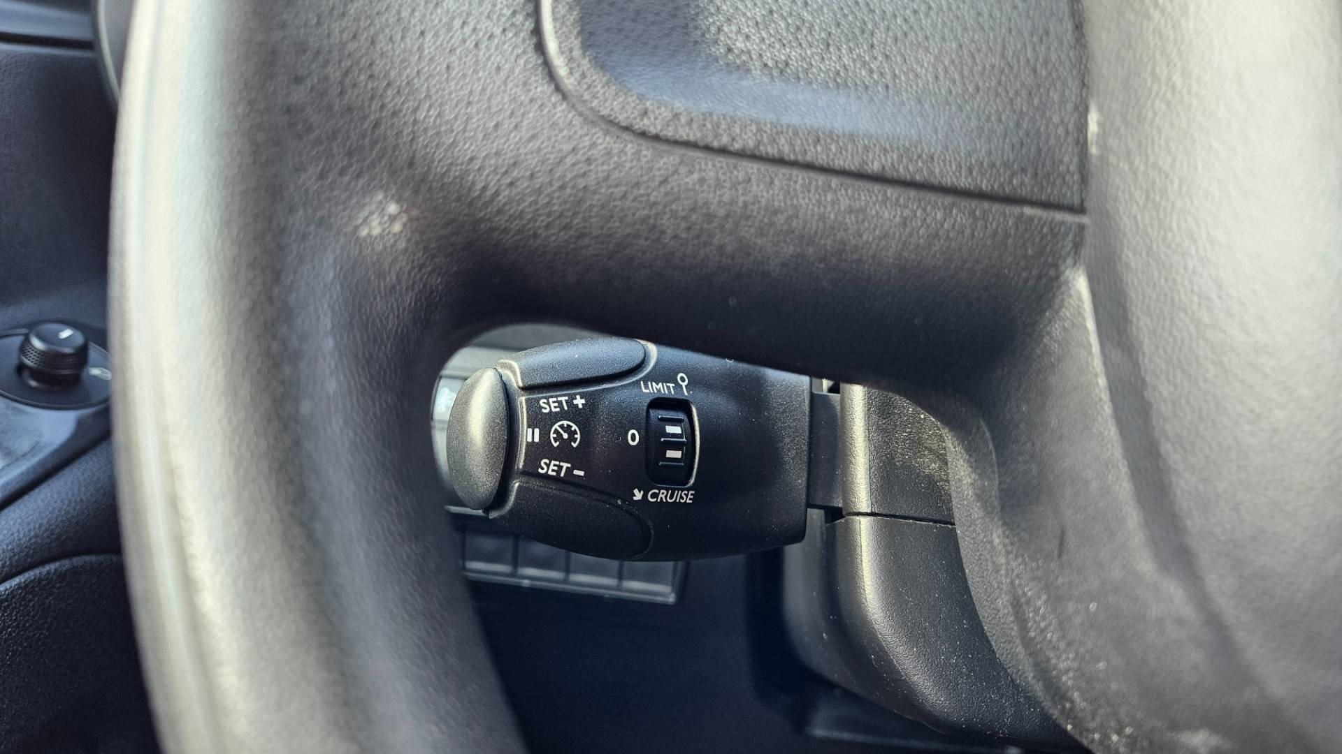 Citroën Berlingo Van 1.5 BlueHDi 102 L2 1000 Club – Obrázok 18