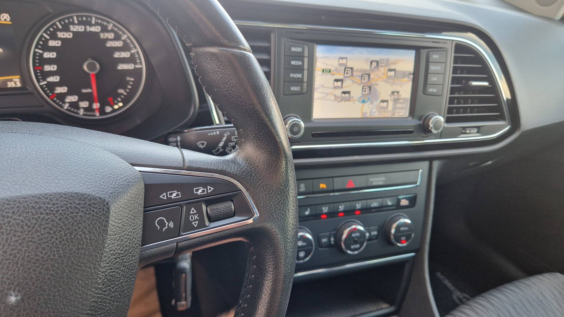 Seat Leon 2.0 TDI CR Ecomotive Style – Obrázok 31