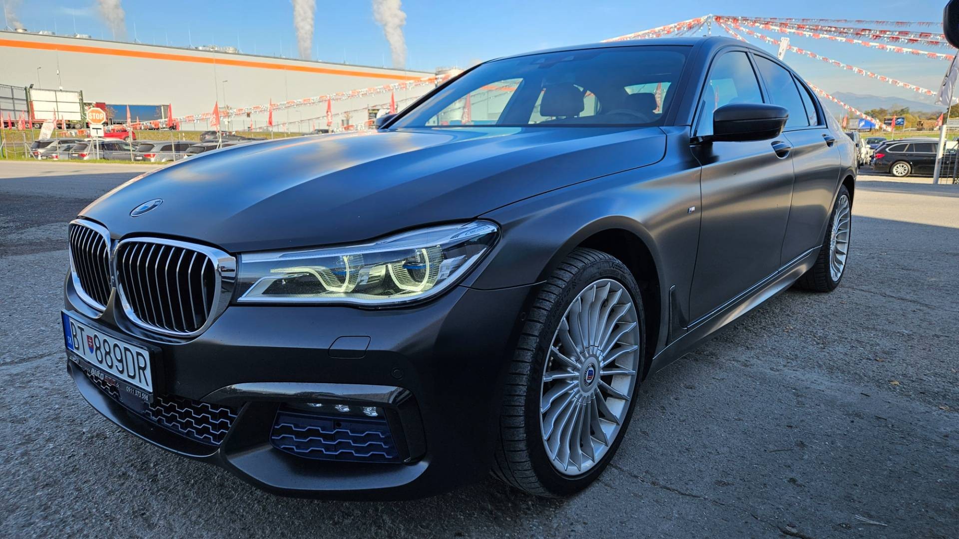 BMW Rad 7 740d xDrive M-PACKET individual – Obrázok 10