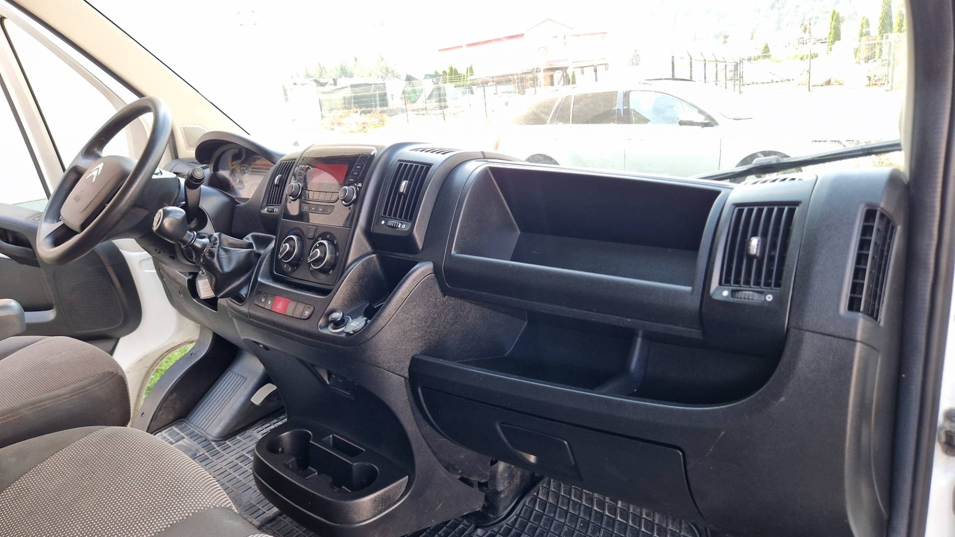 Citroën Jumper Furgon 2.2 BlueHDi 140k 35 L3H2 – Obrázok 20