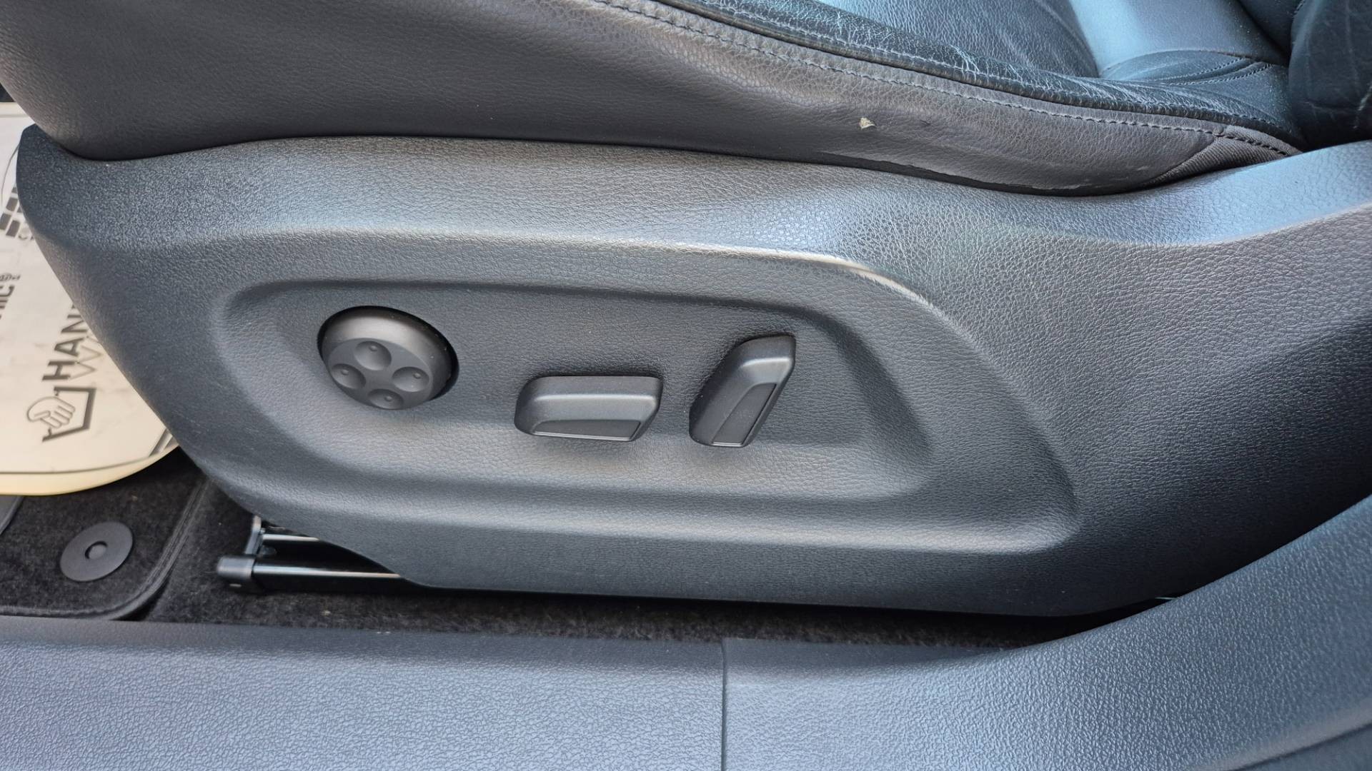 Volkswagen Tiguan 2.0 SCR TDI BMT 4-Motion Sport&Style DSG EU6 – Obrázok 32