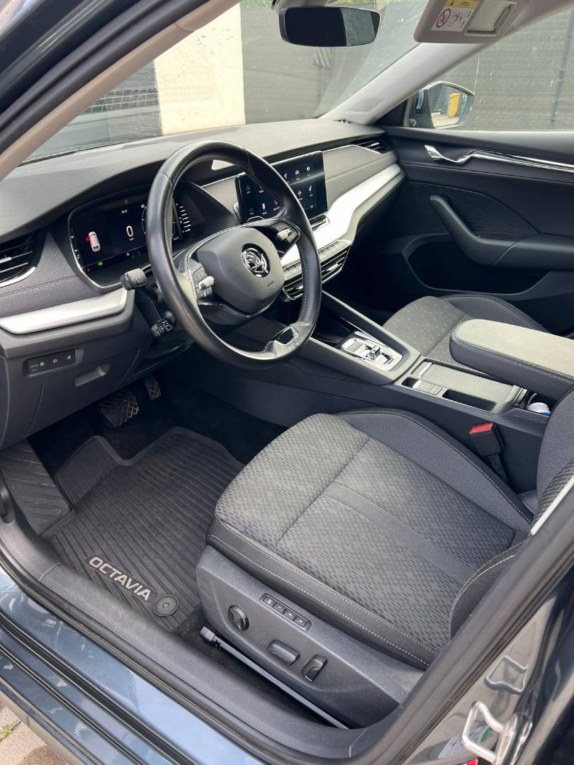 Škoda Octavia Combi 2.0 TDI SCR Style 4x4 DSG – Obrázok 33
