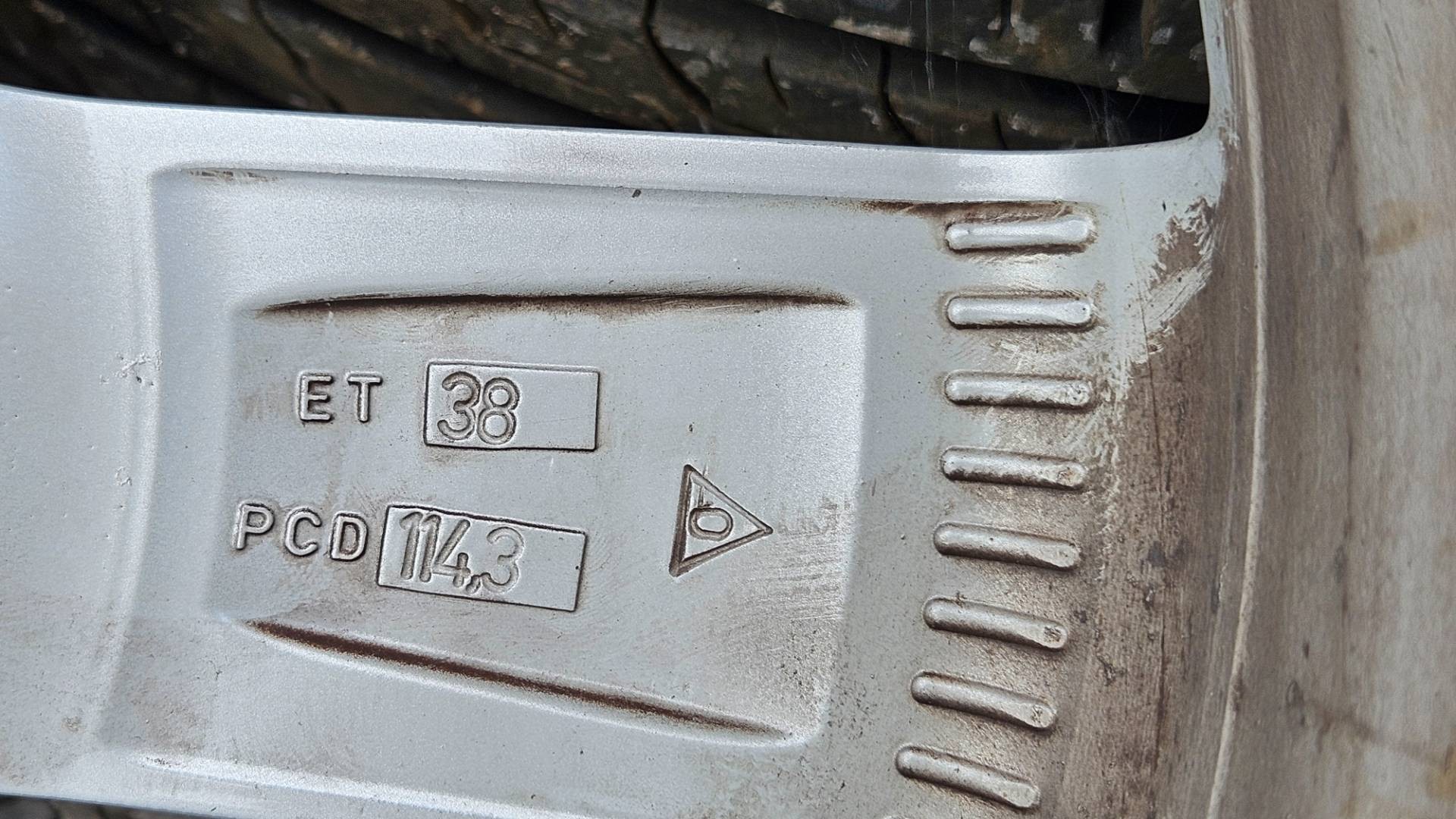 Mazda 6 Dezent + letné pneumatiky R19 – Obrázok 10