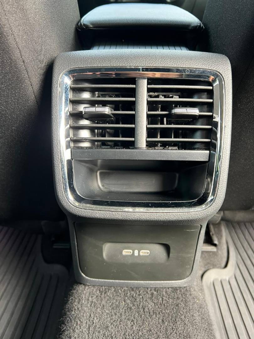 Škoda Octavia Combi 2.0 TDI SCR Style 4x4 DSG – Obrázok 26