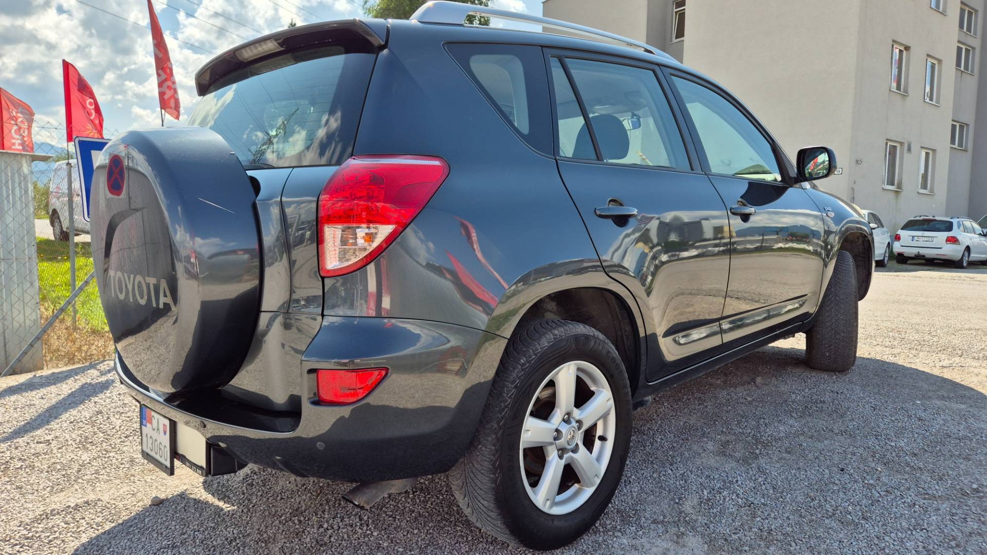 Toyota RAV4 2.2 D-4D 135 Base – Obrázok 6