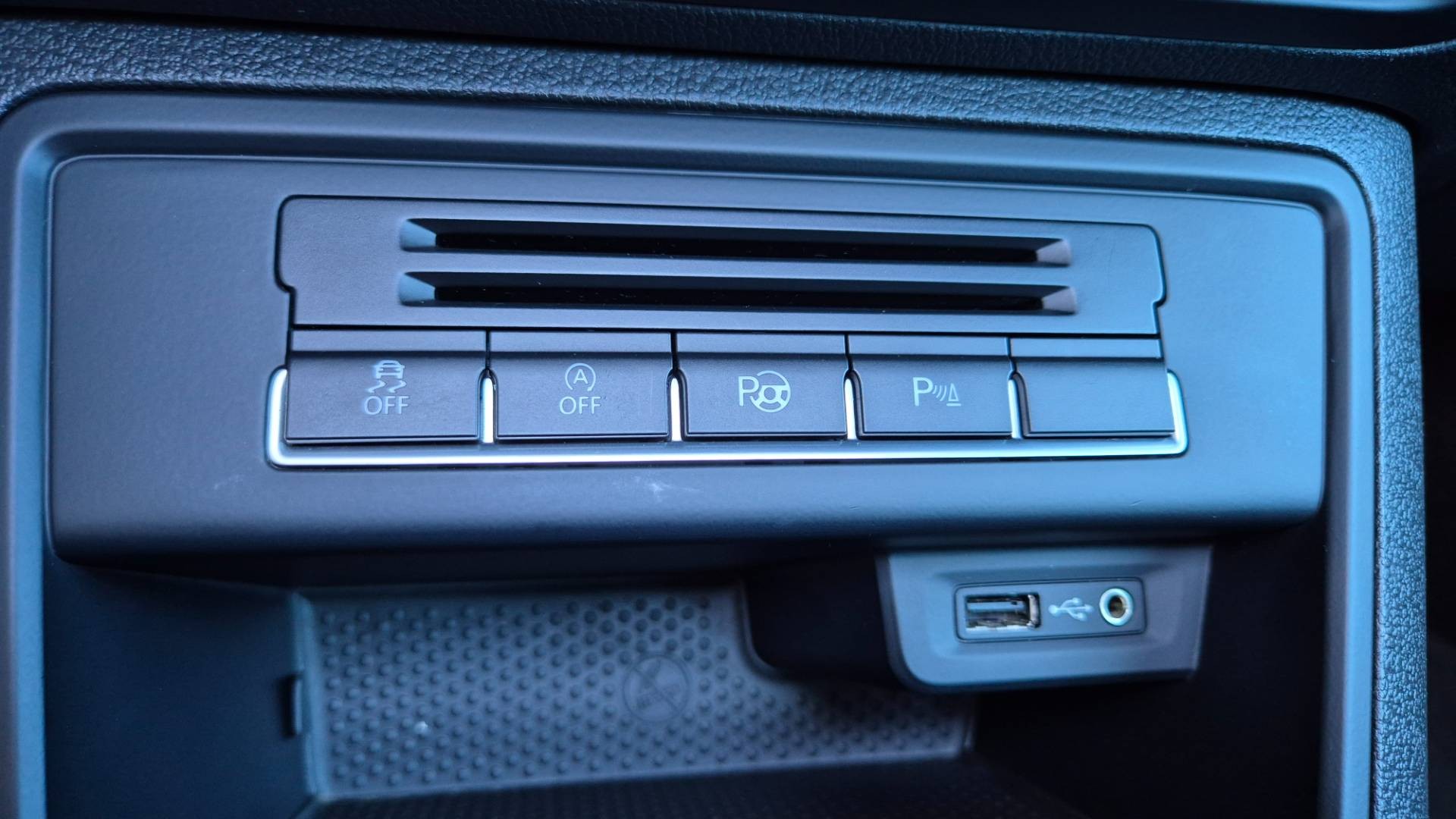 Volkswagen Tiguan 2.0 SCR TDI BMT 4-Motion Sport&Style DSG EU6 – Obrázok 39