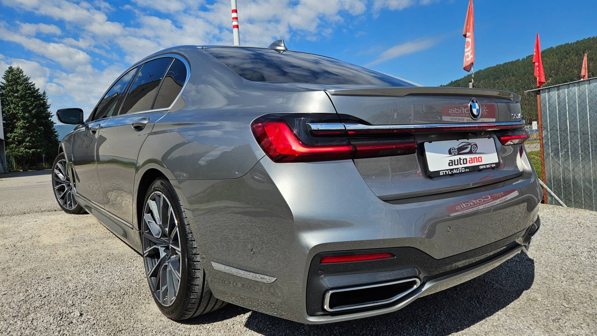BMW Rad 7 750d xDrive A/T – Obrázok 22
