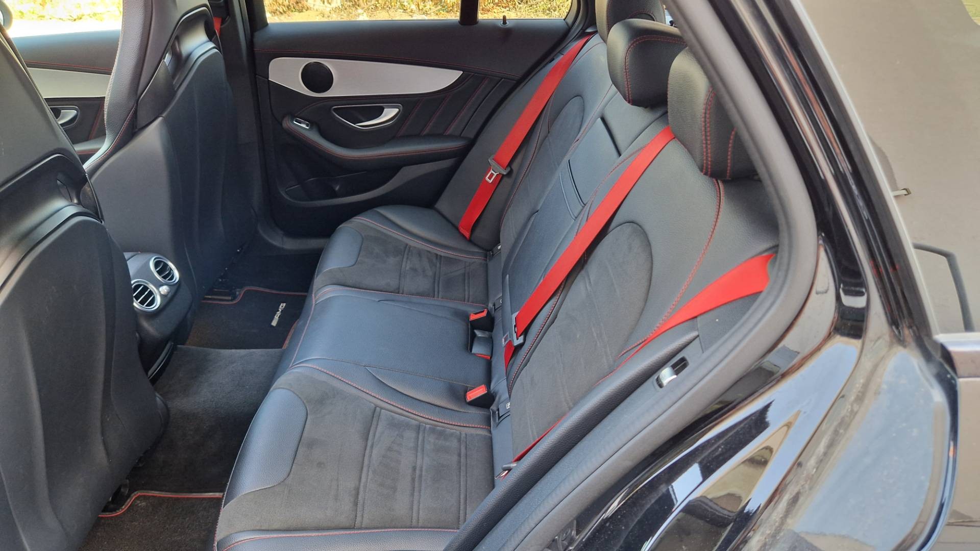 Mercedes-Benz C trieda Kombi 450 AMG 4matic A/T – Obrázok 23