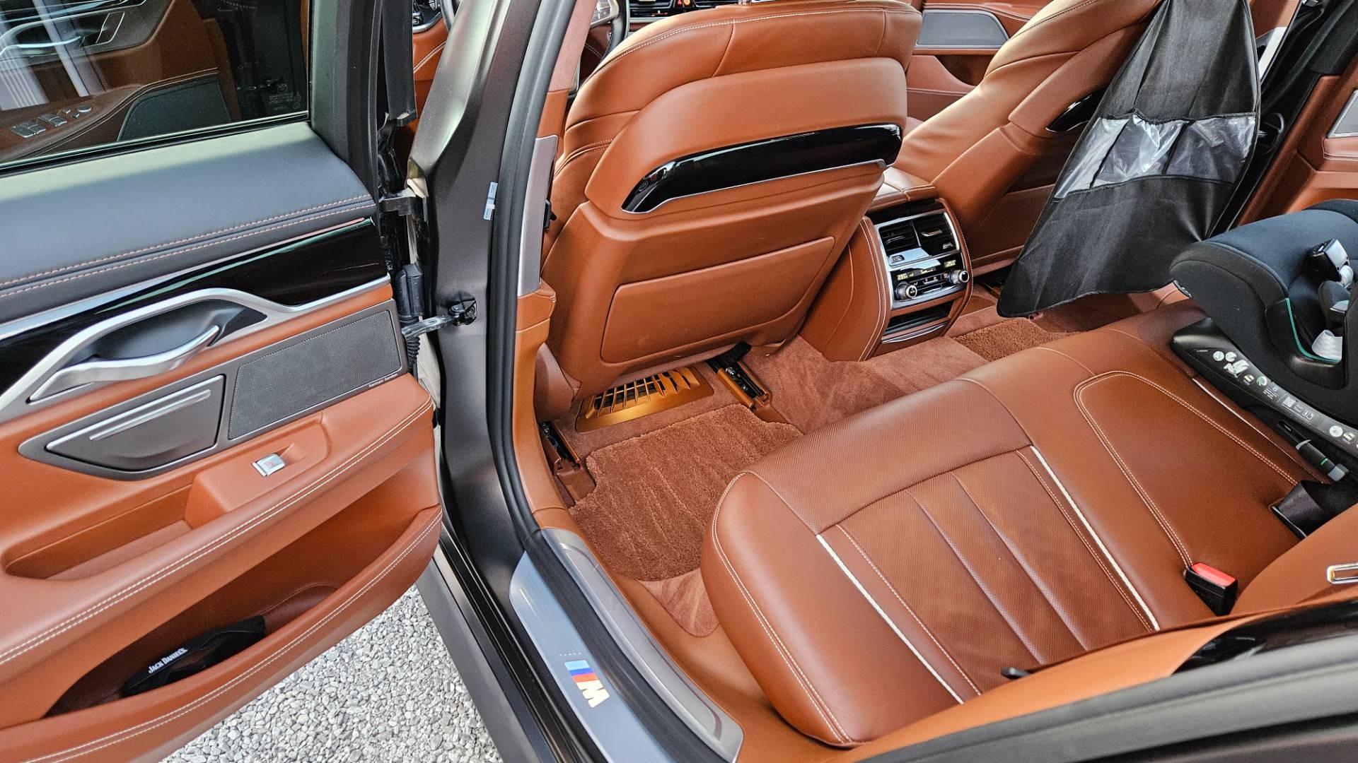 BMW Rad 7 740d xDrive M-PACKET individual – Obrázok 24