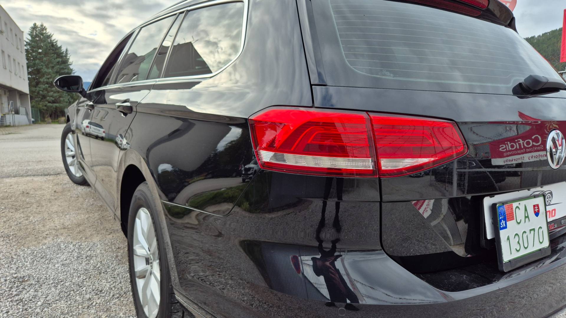 Volkswagen Passat Variant 2.0 TDI BMT Business Comfortline – Obrázok 19