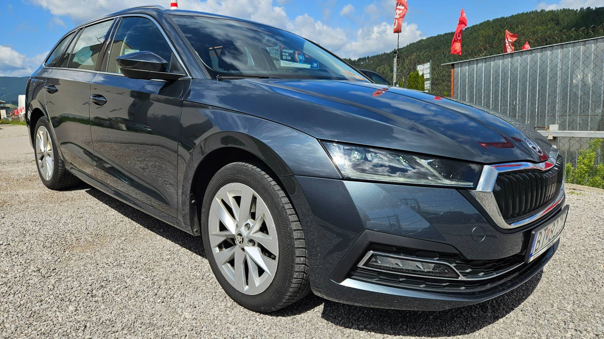 Škoda Octavia Combi 2.0 TDI SCR Style 4x4 DSG – Obrázok 9