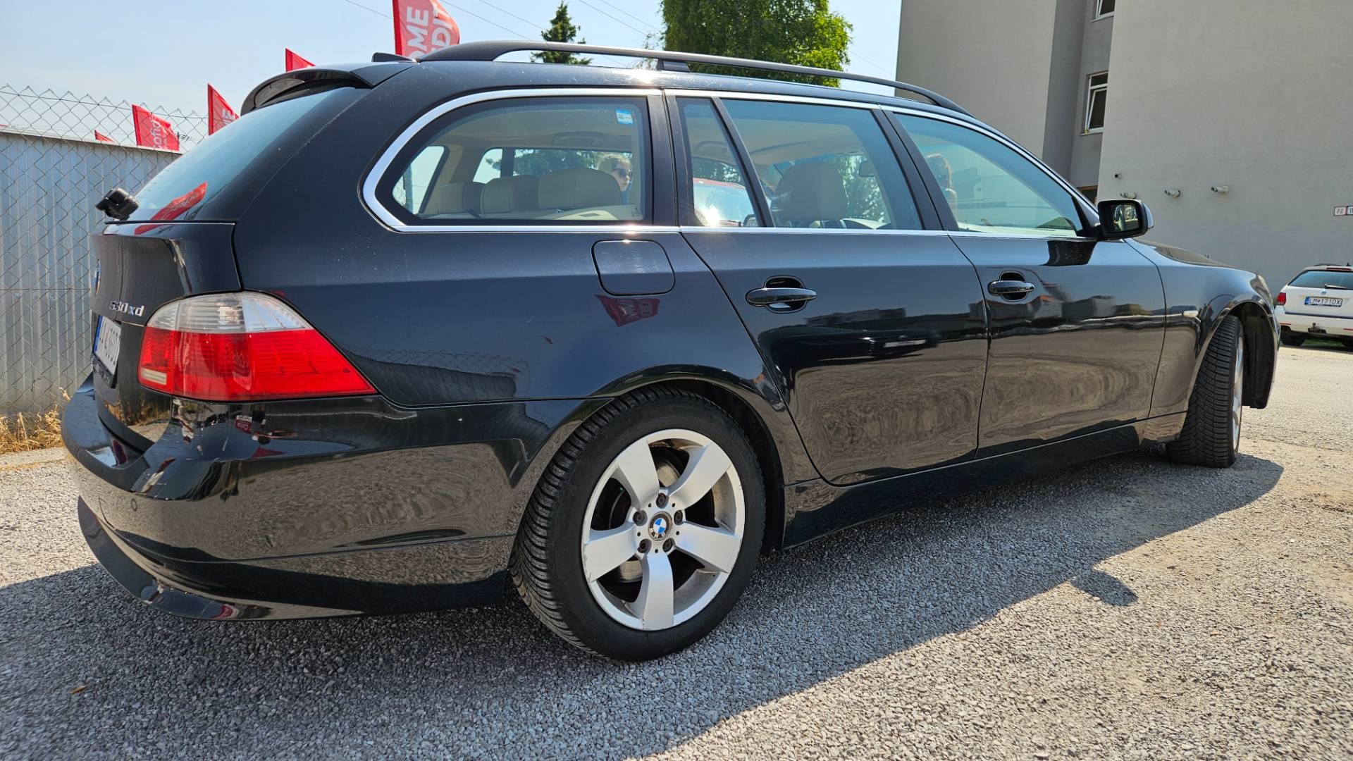 BMW Rad 5 Touring 530 xdT A/T – Obrázok 6