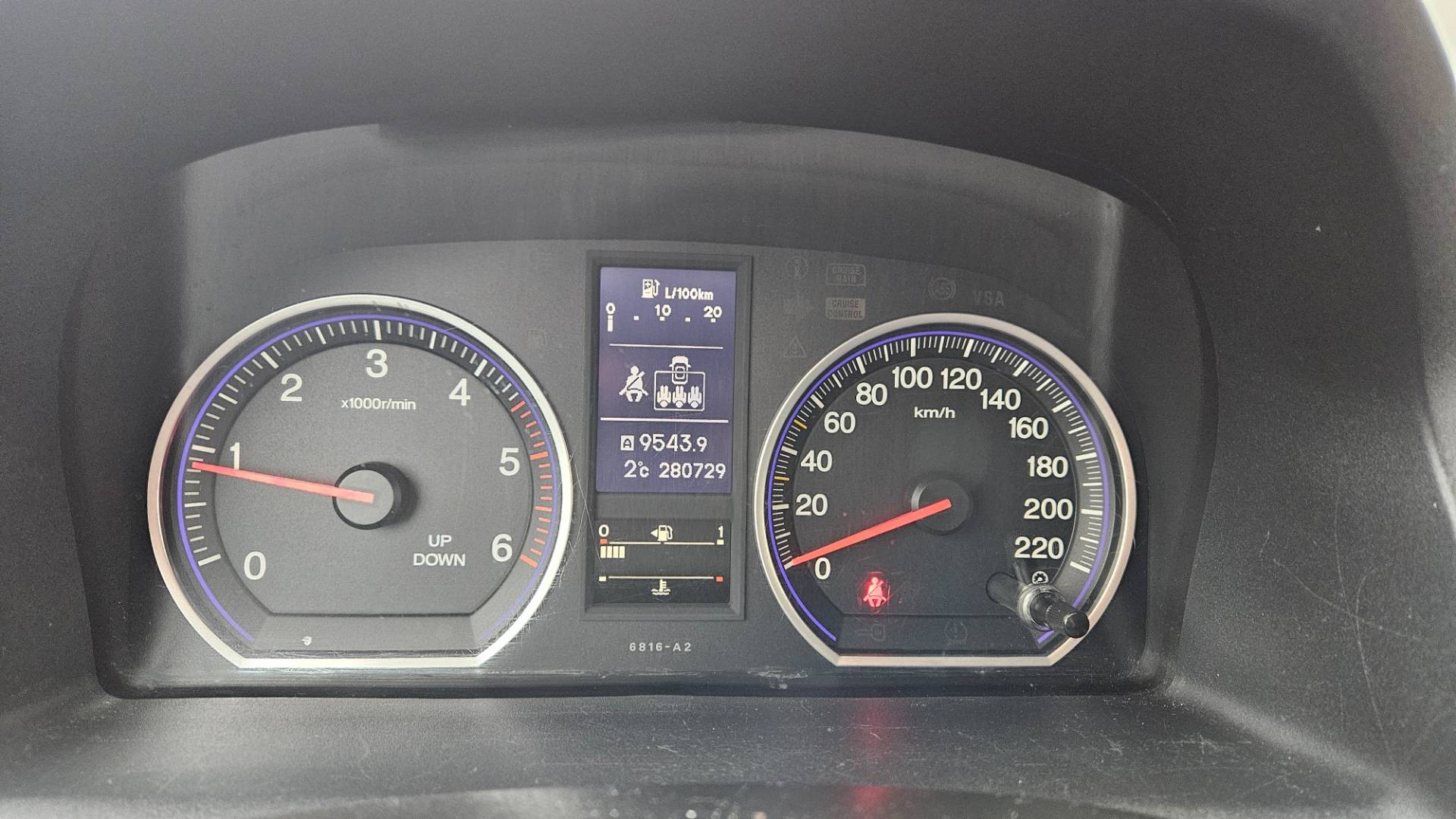 Honda CR-V 2.2 i-DTEC Style – Obrázok 25