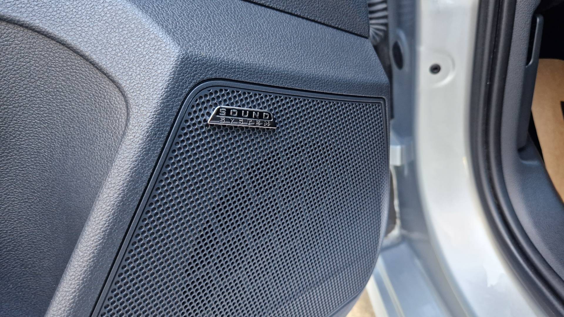 Škoda Kamiq 1.0 TSI Style DSG – Obrázok 31