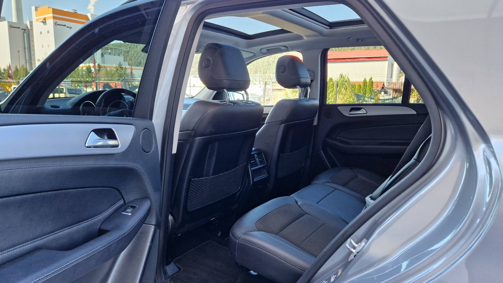 Mercedes-Benz GLE SUV 350d 4matic A/T – Obrázok 28