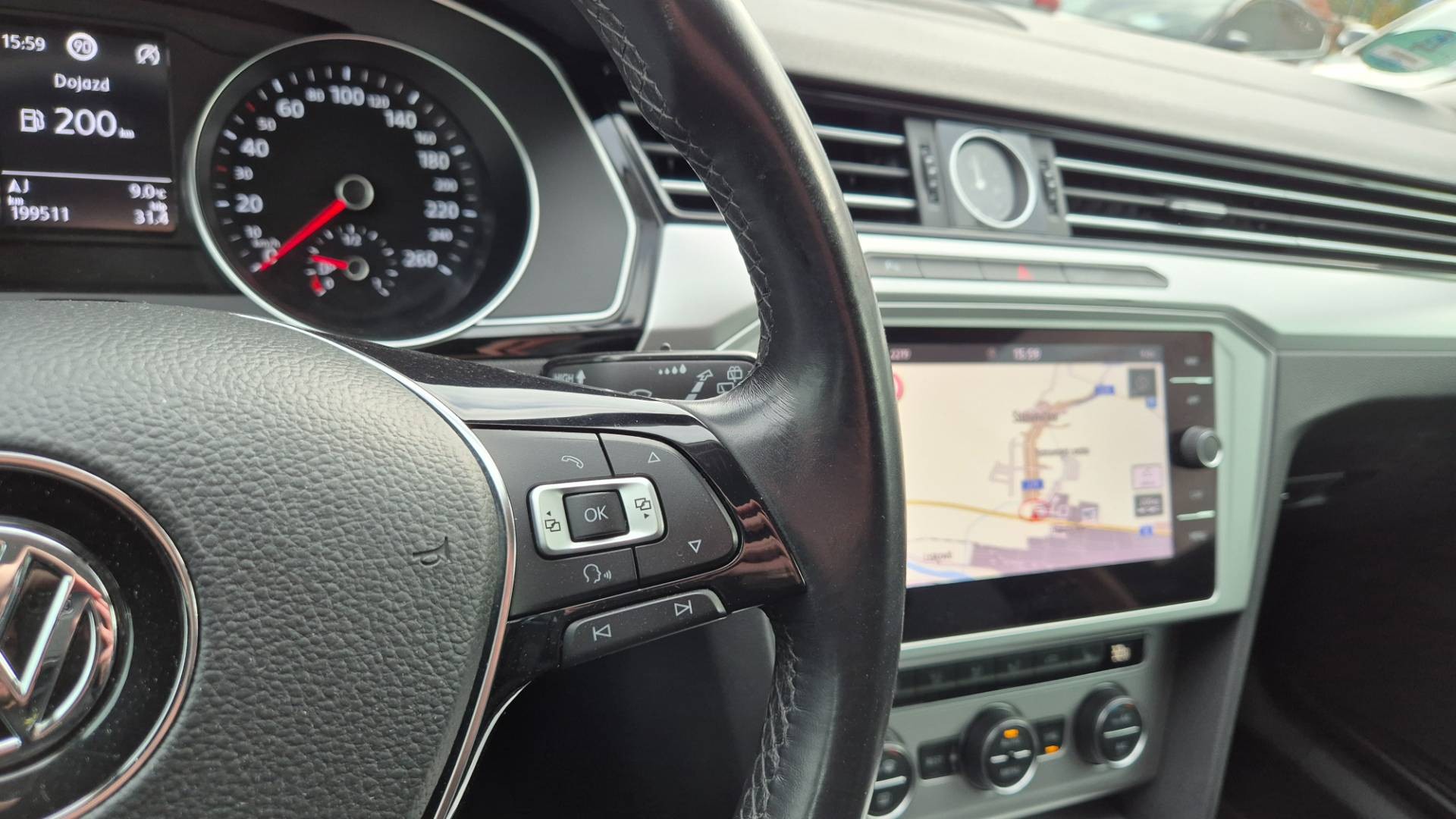 Volkswagen Passat Variant 2.0 TDI BMT Business Comfortline – Obrázok 34