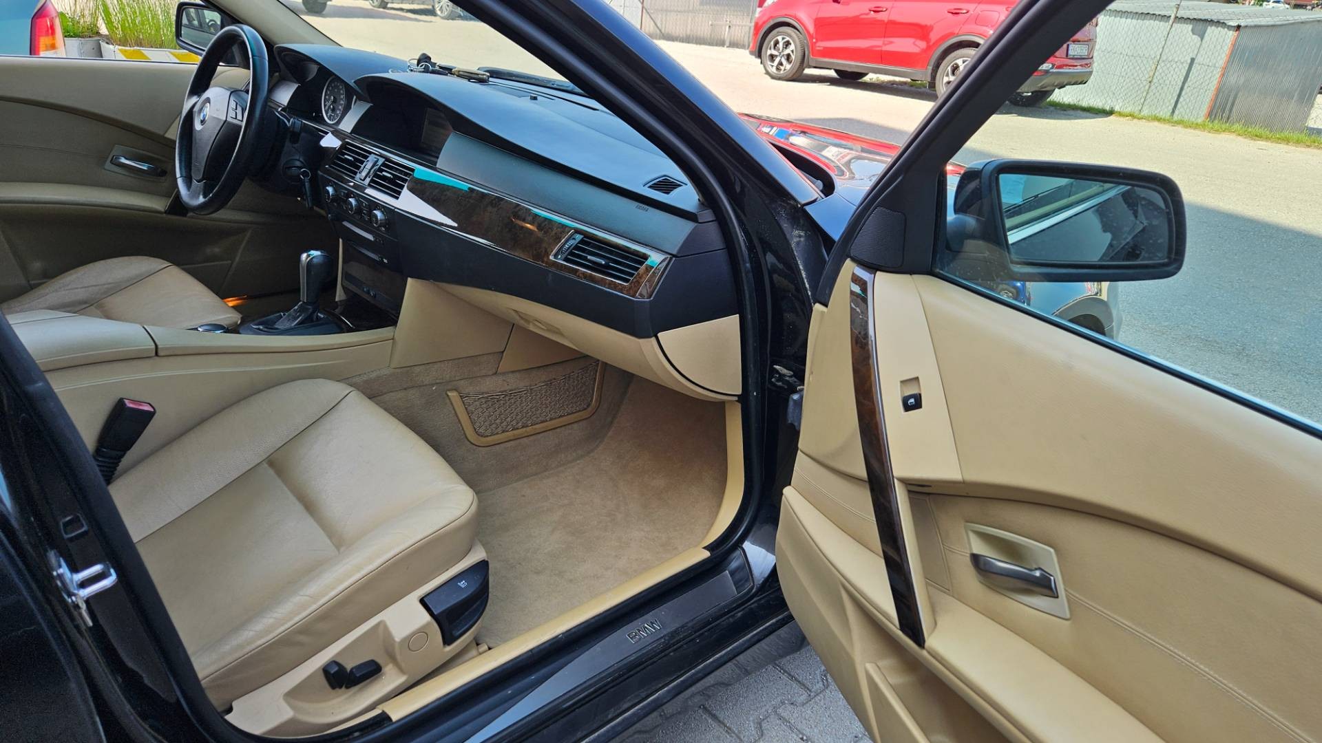 BMW Rad 5 Touring 530 xdT A/T – Obrázok 27