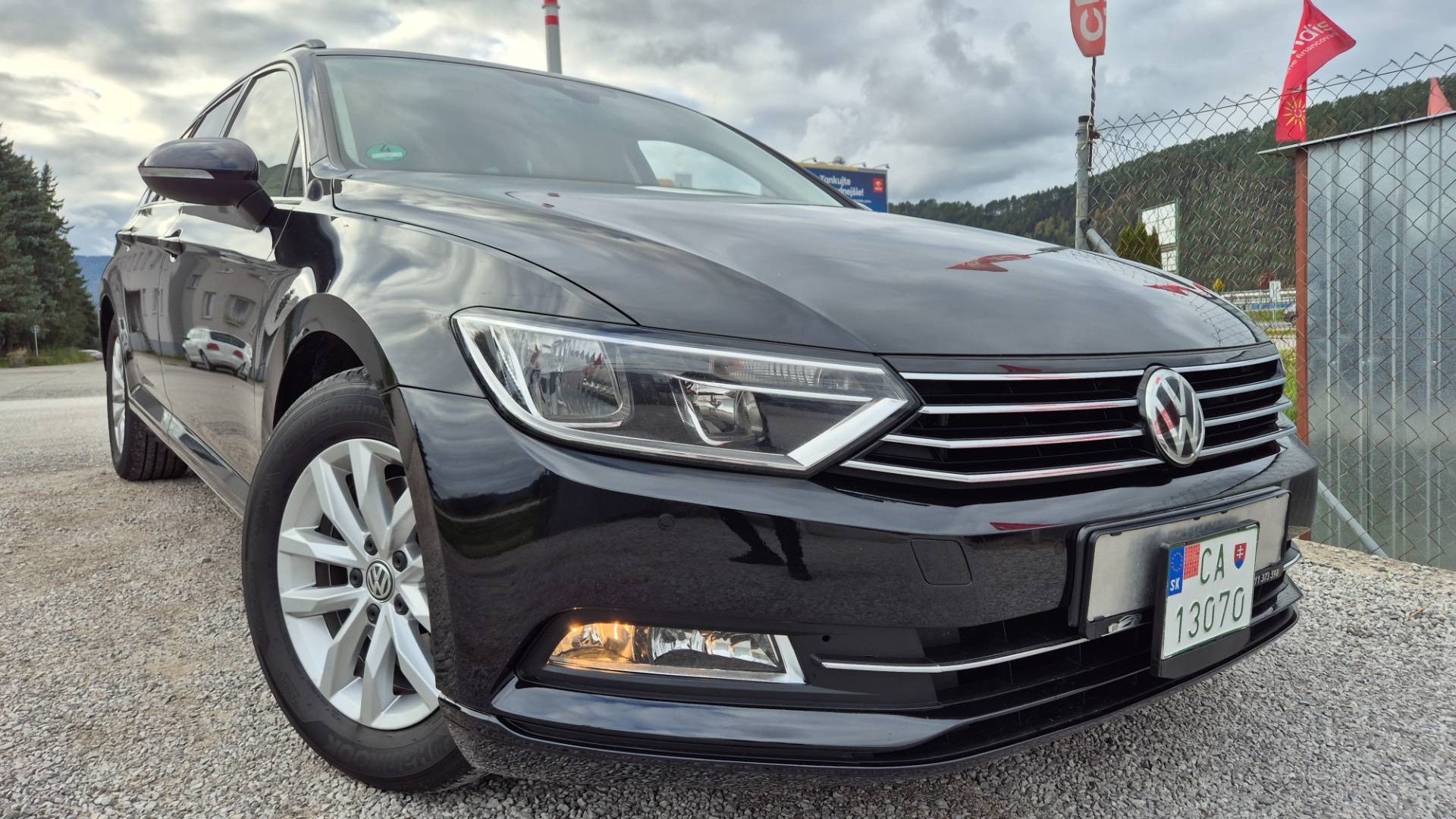 Volkswagen Passat Variant 2.0 TDI BMT Business Comfortline – Obrázok 3