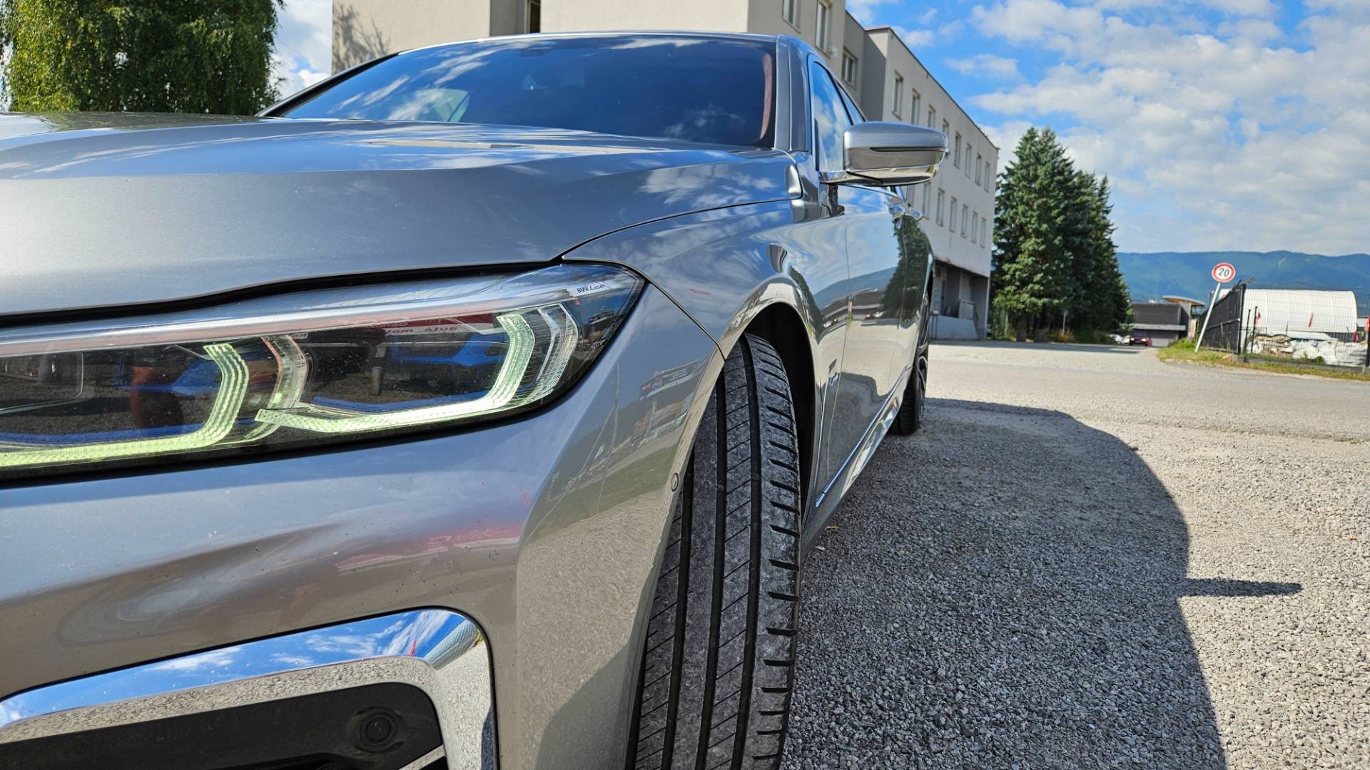 BMW Rad 7 750d xDrive A/T – Obrázok 15