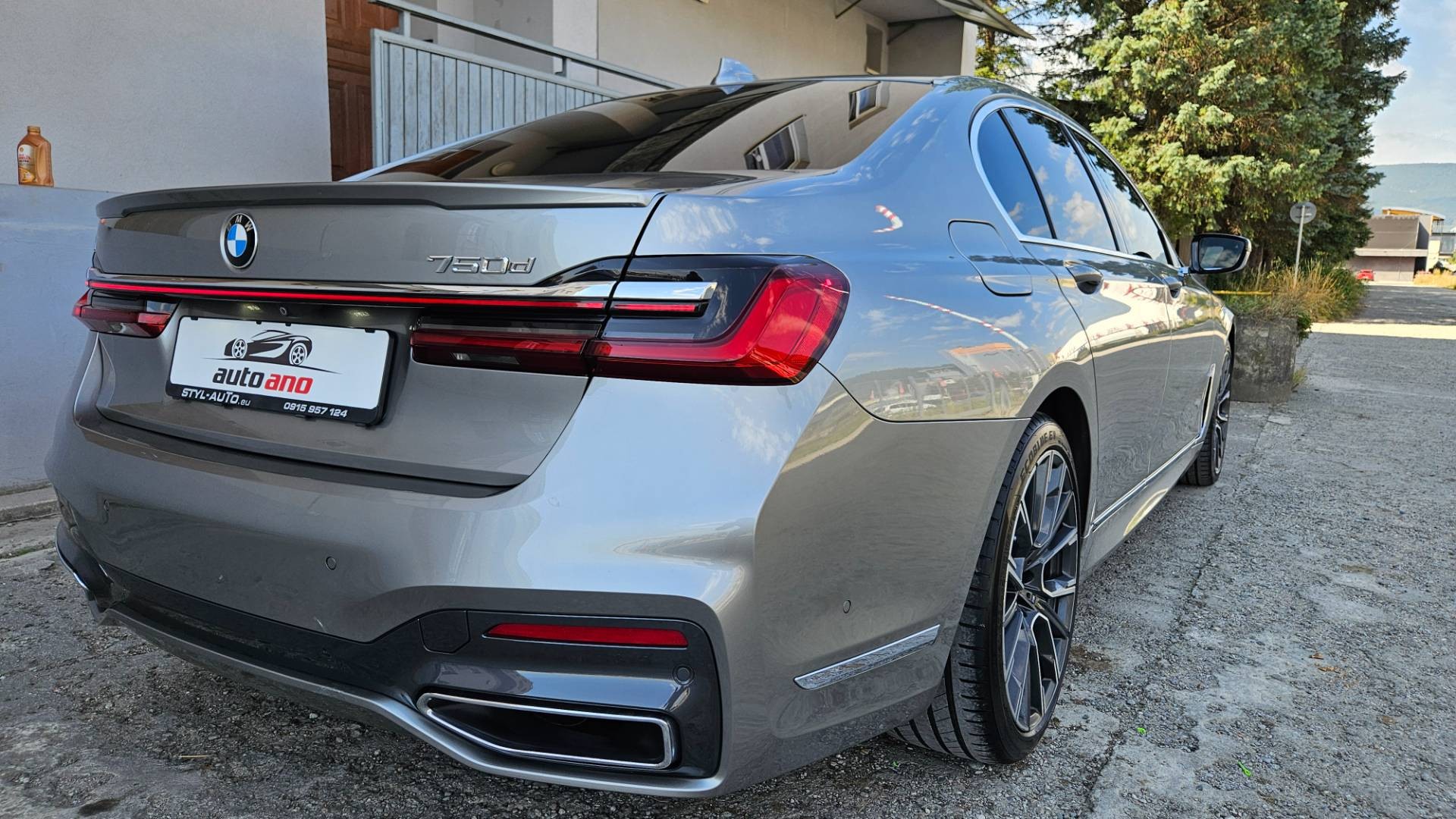 BMW Rad 7 750d xDrive A/T – Obrázok 63