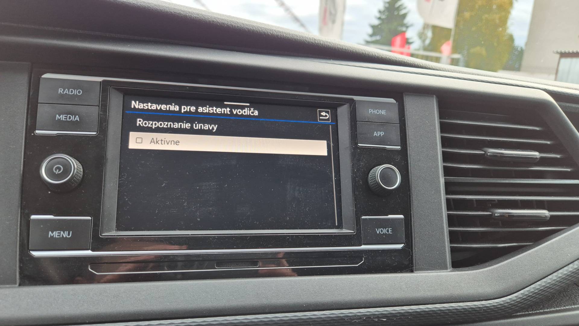 Volkswagen T6 Transporter 2.0 TDI 110KW 150 PS DSG 9 miest – Obrázok 39