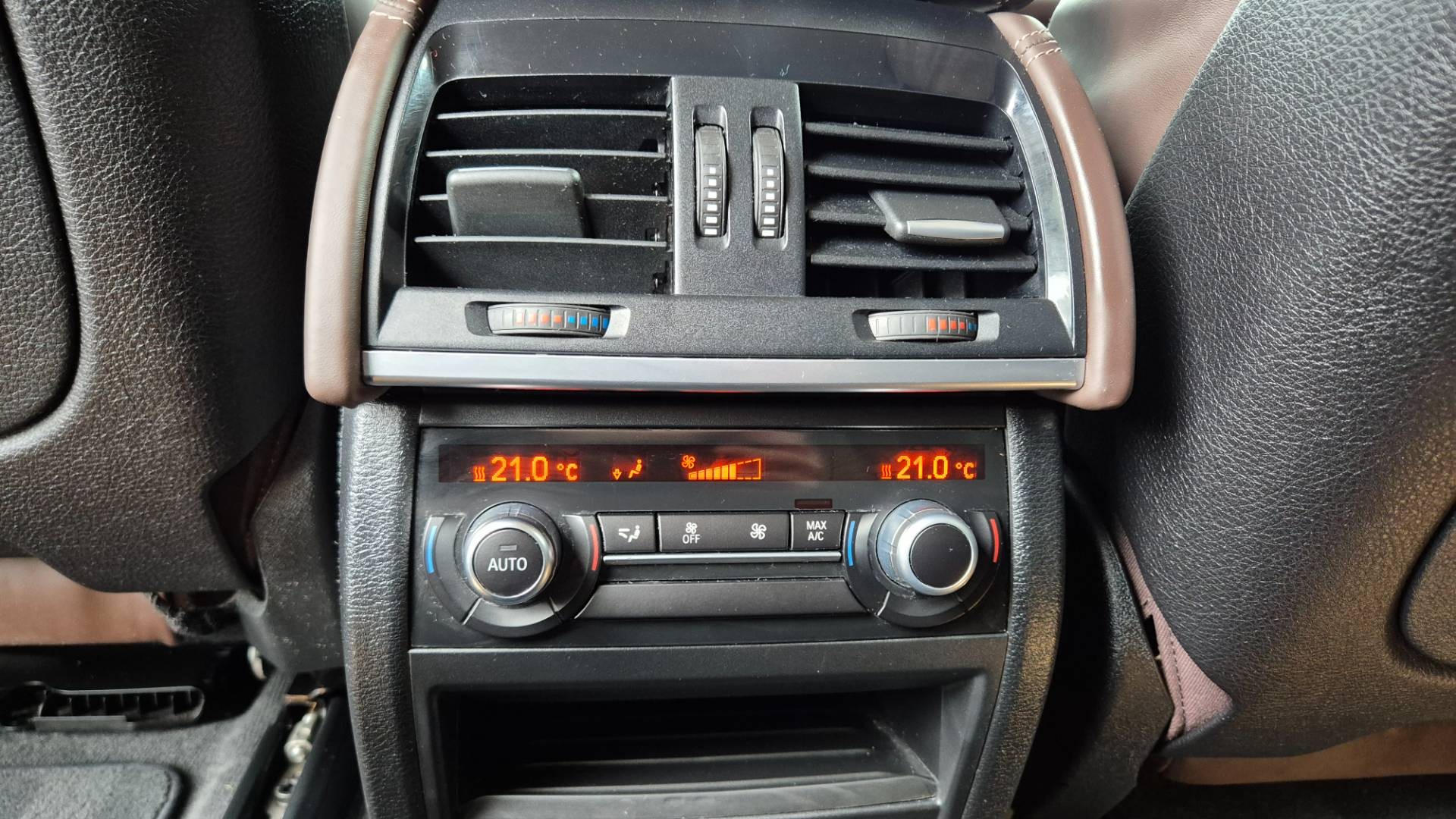 BMW X5 xDrive40d A/T – Obrázok 30