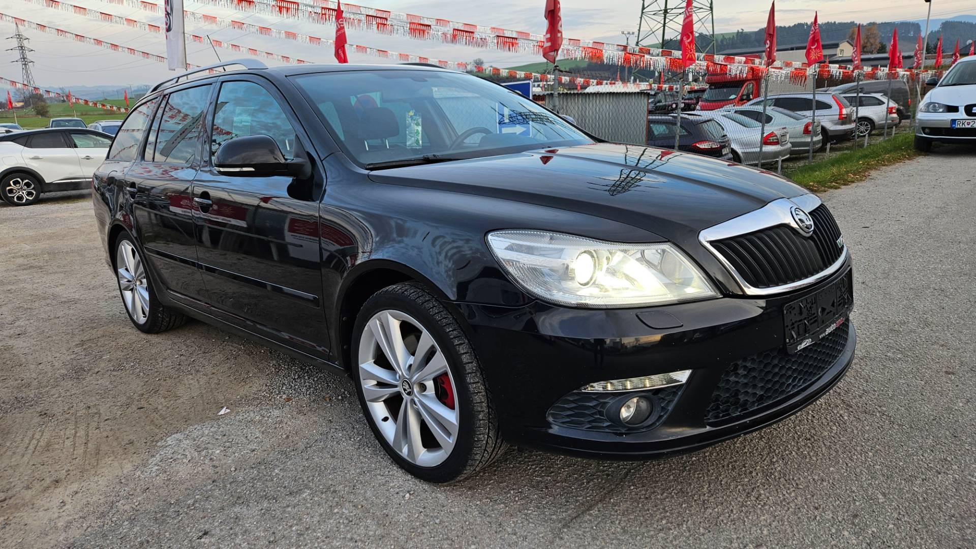 Škoda Octavia Combi 2.0 TDI CR DPF RS DSG – Obrázok 23