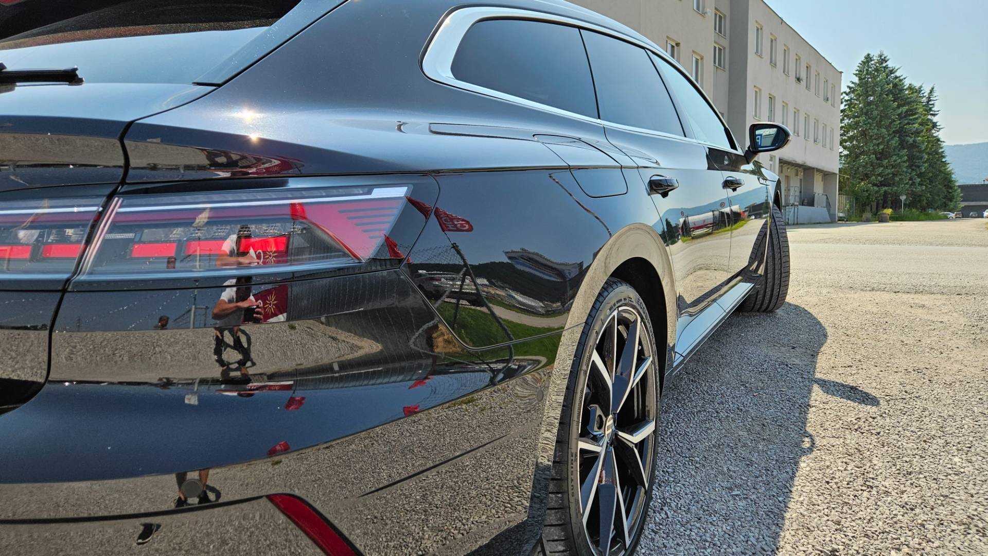 Volkswagen Arteon Shooting Brake SB 2.0 TSI R 4Motion DSG – Obrázok 23