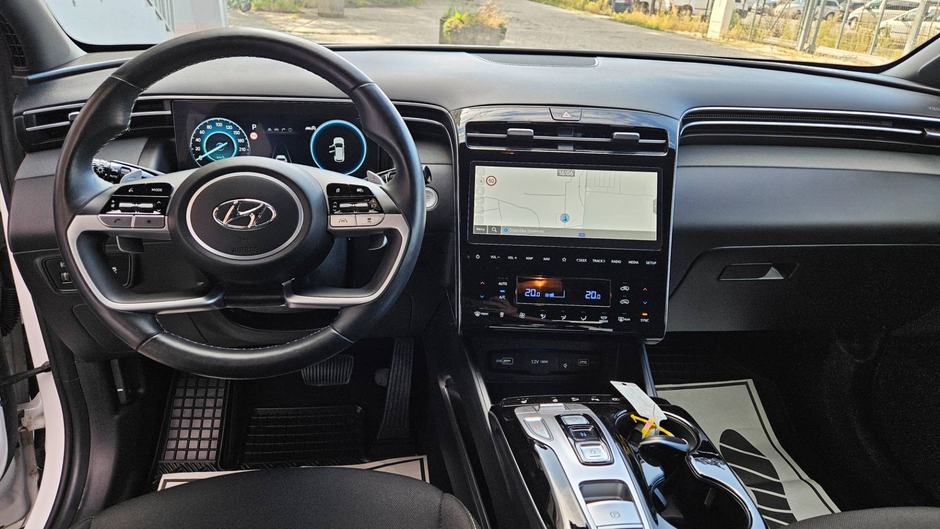 Hyundai Tucson 1.6 T-GDi Mild Hybrid Play 4x4 A/T – Obrázok 21