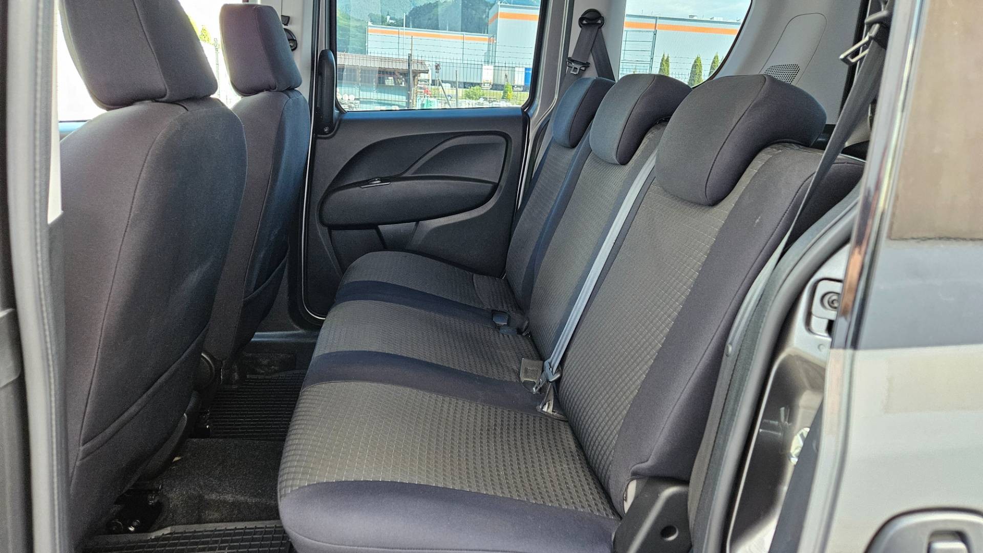 Fiat Dobló Cargo 1.6 MTJ 105k Base L1H1 – Obrázok 20