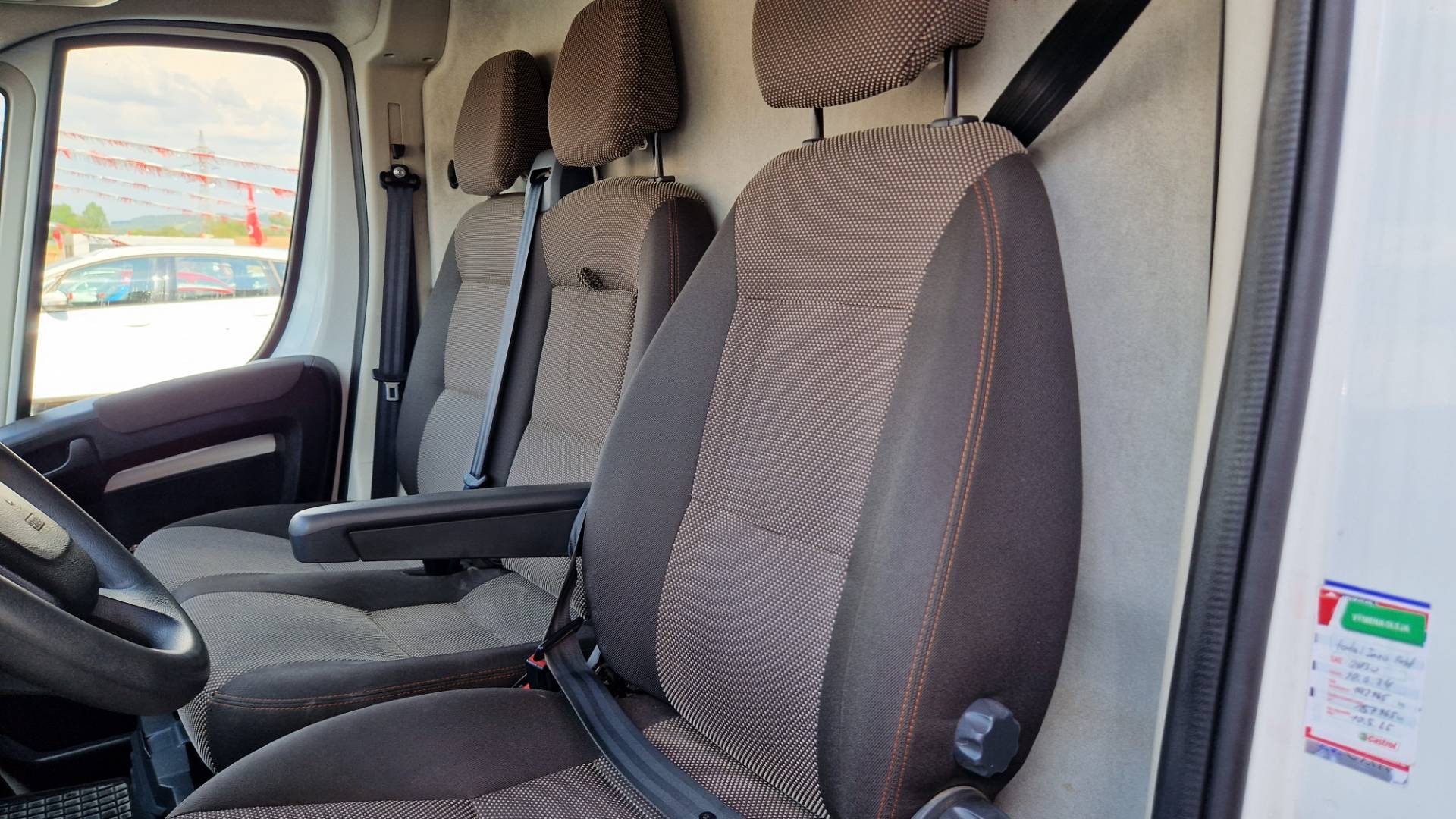 Citroën Jumper Furgon 2.2 BlueHDi 140k 35 L3H2 – Obrázok 23