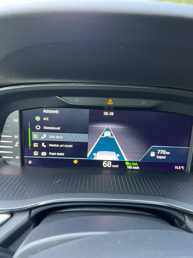 Škoda Octavia Combi 2.0 TDI SCR Style 4x4 DSG – Obrázok 34