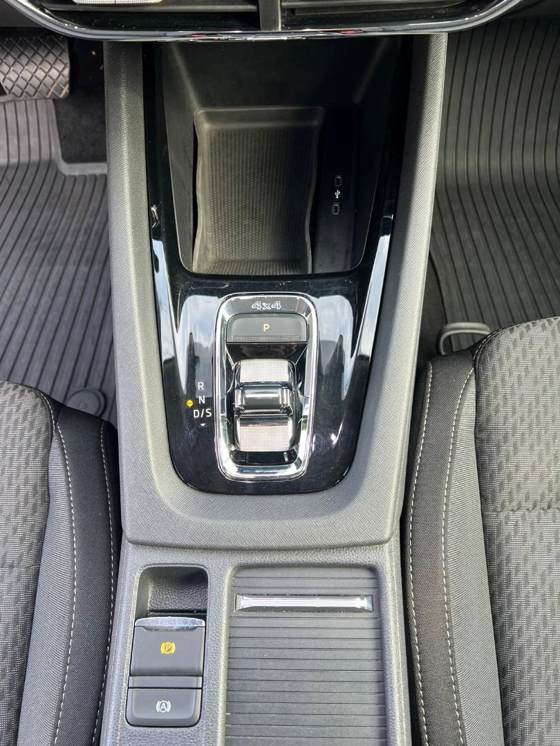 Škoda Octavia Combi 2.0 TDI SCR Style 4x4 DSG – Obrázok 27