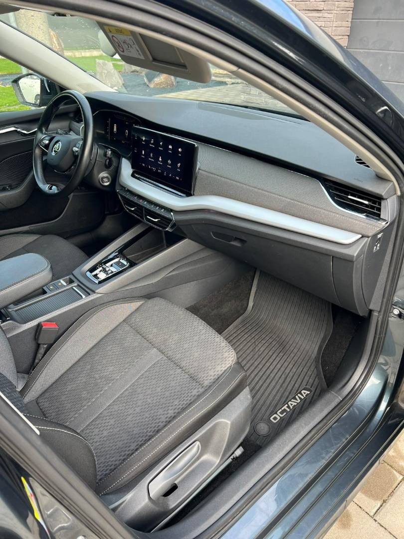 Škoda Octavia Combi 2.0 TDI SCR Style 4x4 DSG – Obrázok 24