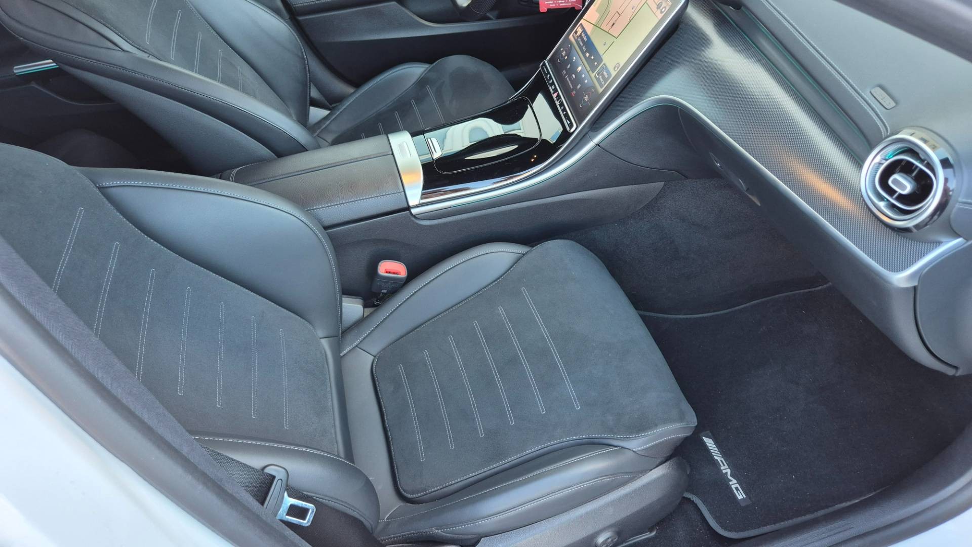 Mercedes-Benz C trieda Sedan 300 mHEV A/T – Obrázok 46