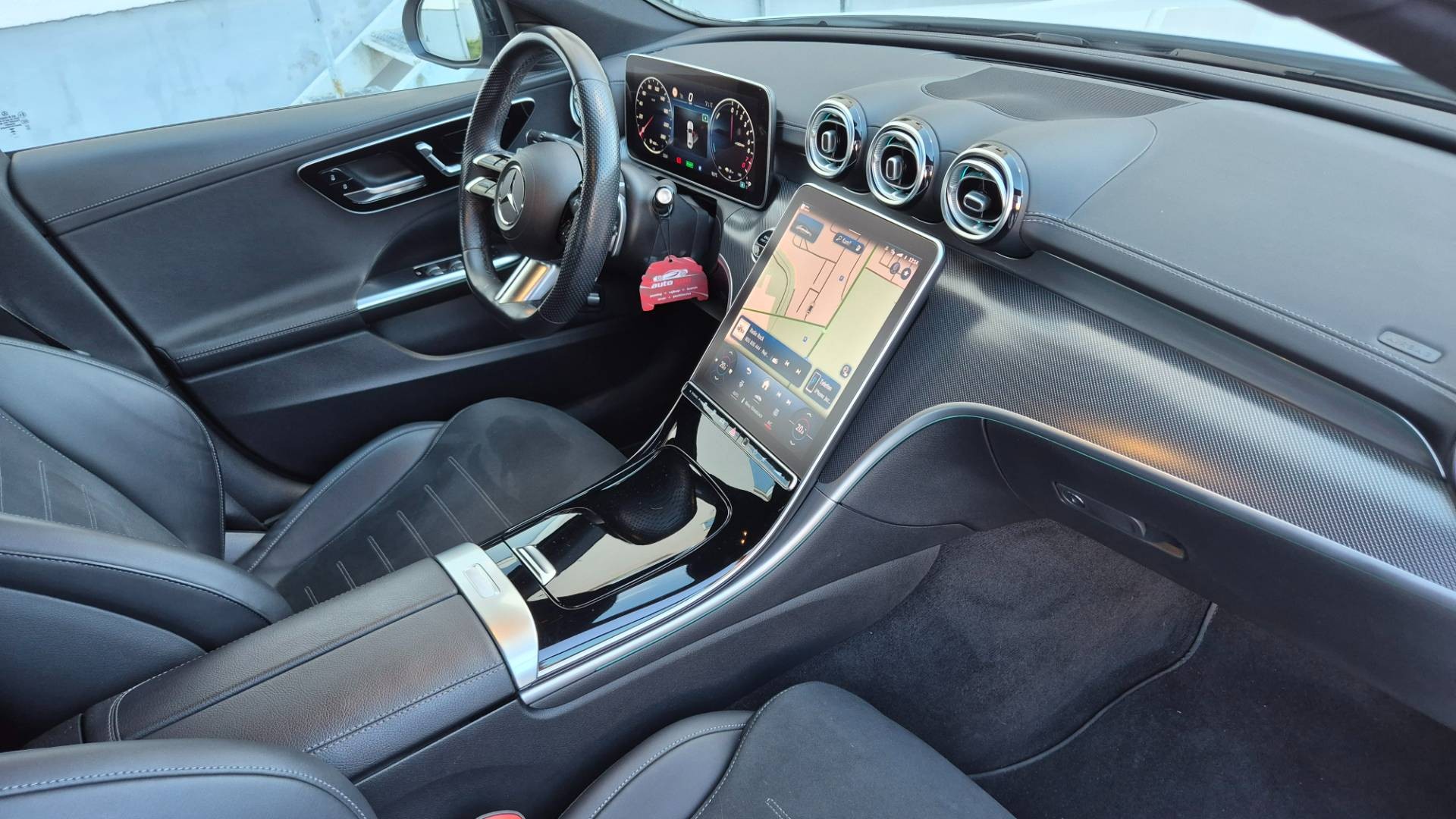 Mercedes-Benz C trieda Sedan 300 mHEV A/T – Obrázok 47