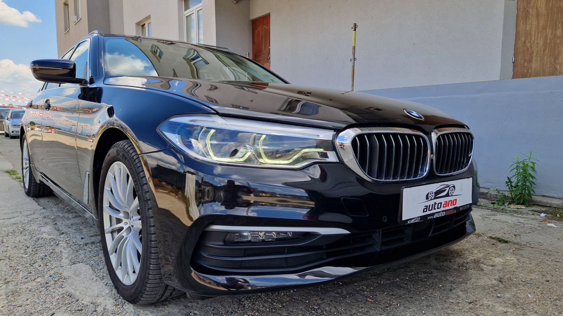 BMW Rad 5 Touring 530d xDrive A/T – Obrázok 64