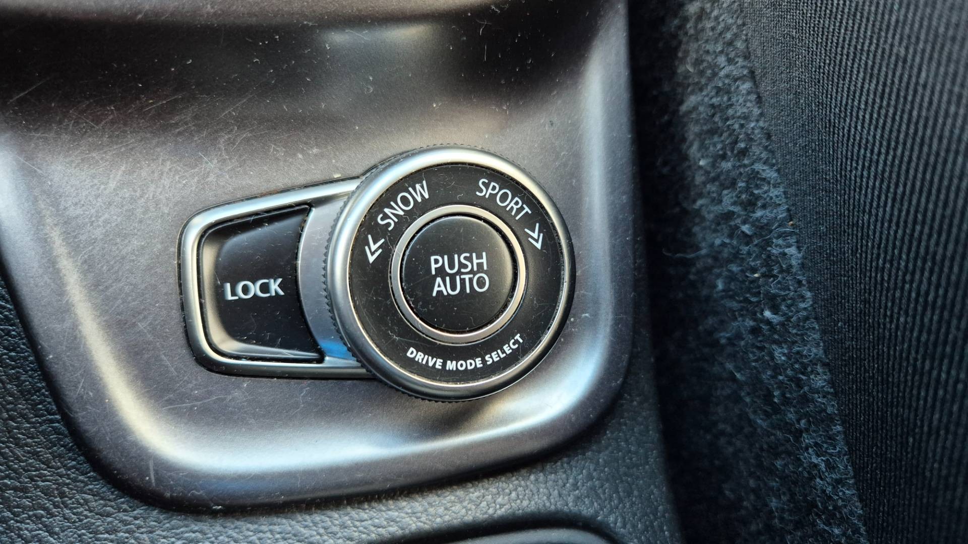 Suzuki Vitara 1.4 BoosterJet Mildhybrid Elegance 4WD – Obrázok 23