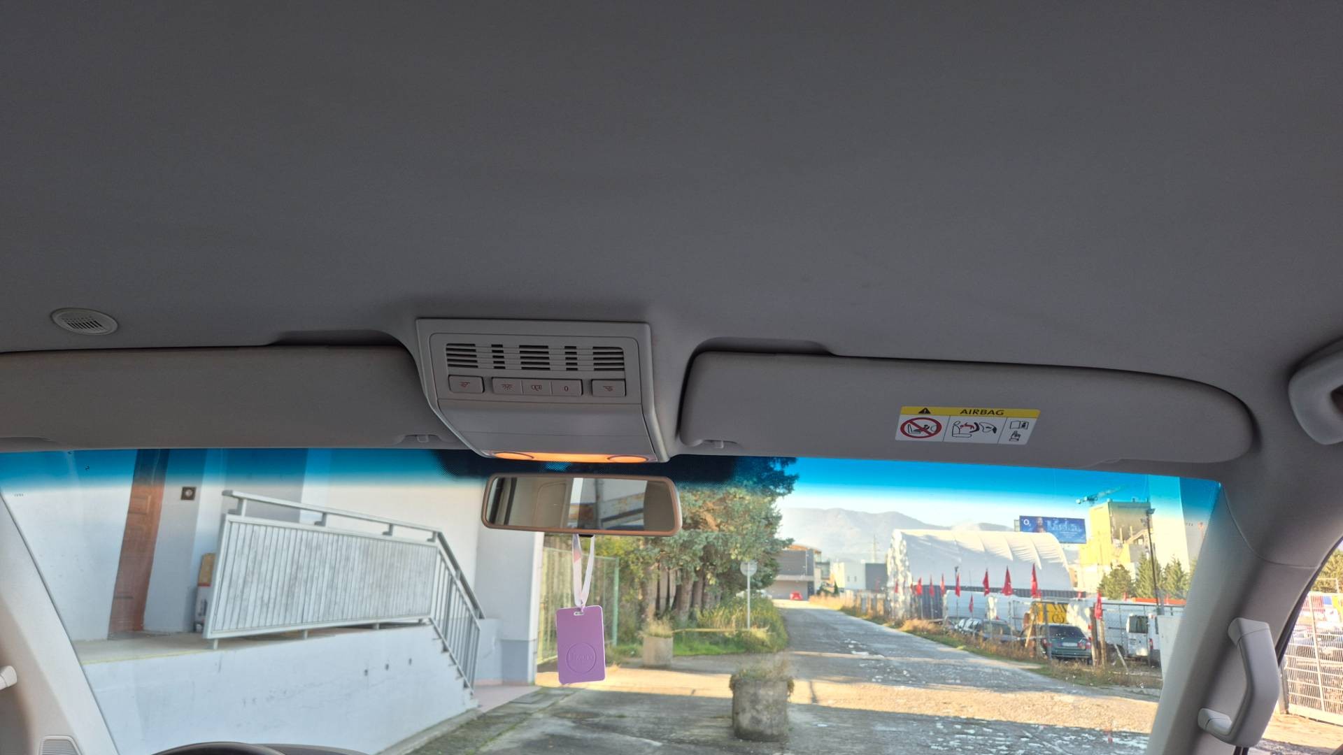 Volkswagen Multivan 2.0 TSI BMT Comfortline DSG – Obrázok 19