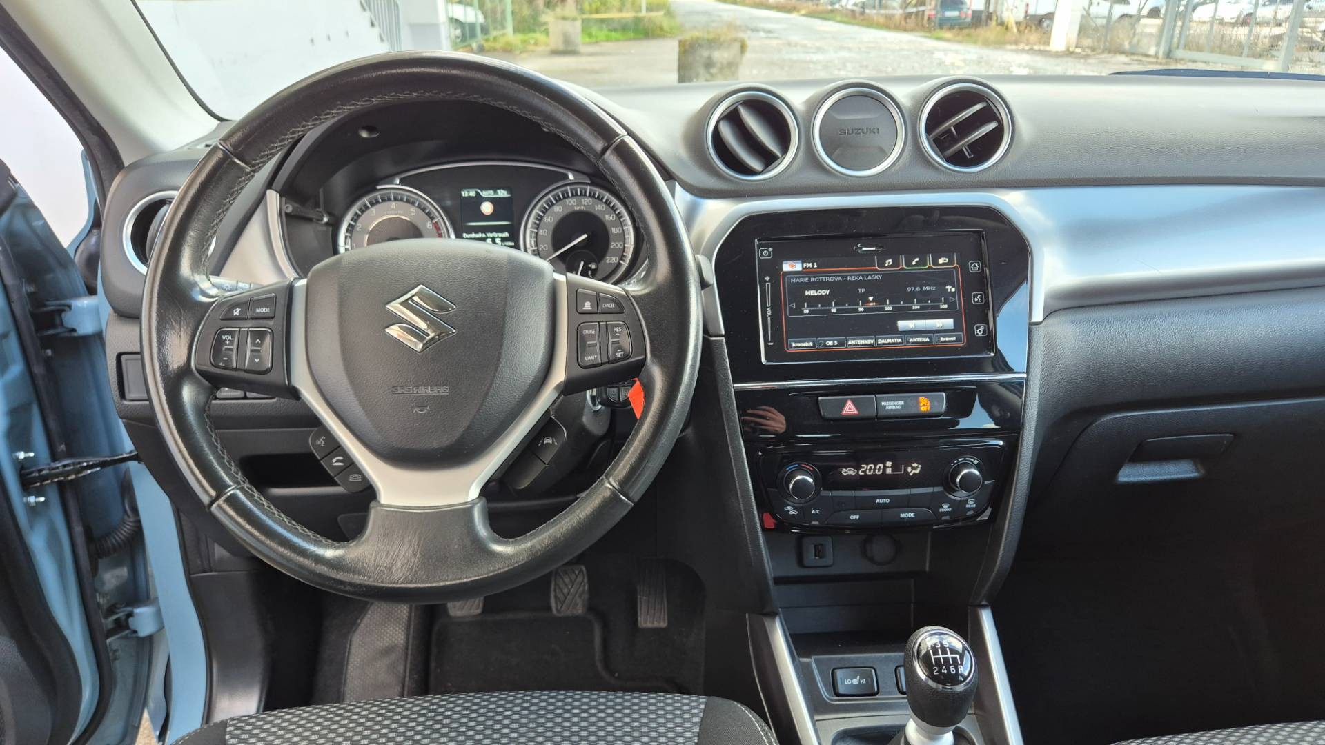 Suzuki Vitara 1.4 BoosterJet Mildhybrid Elegance 4WD – Obrázok 15