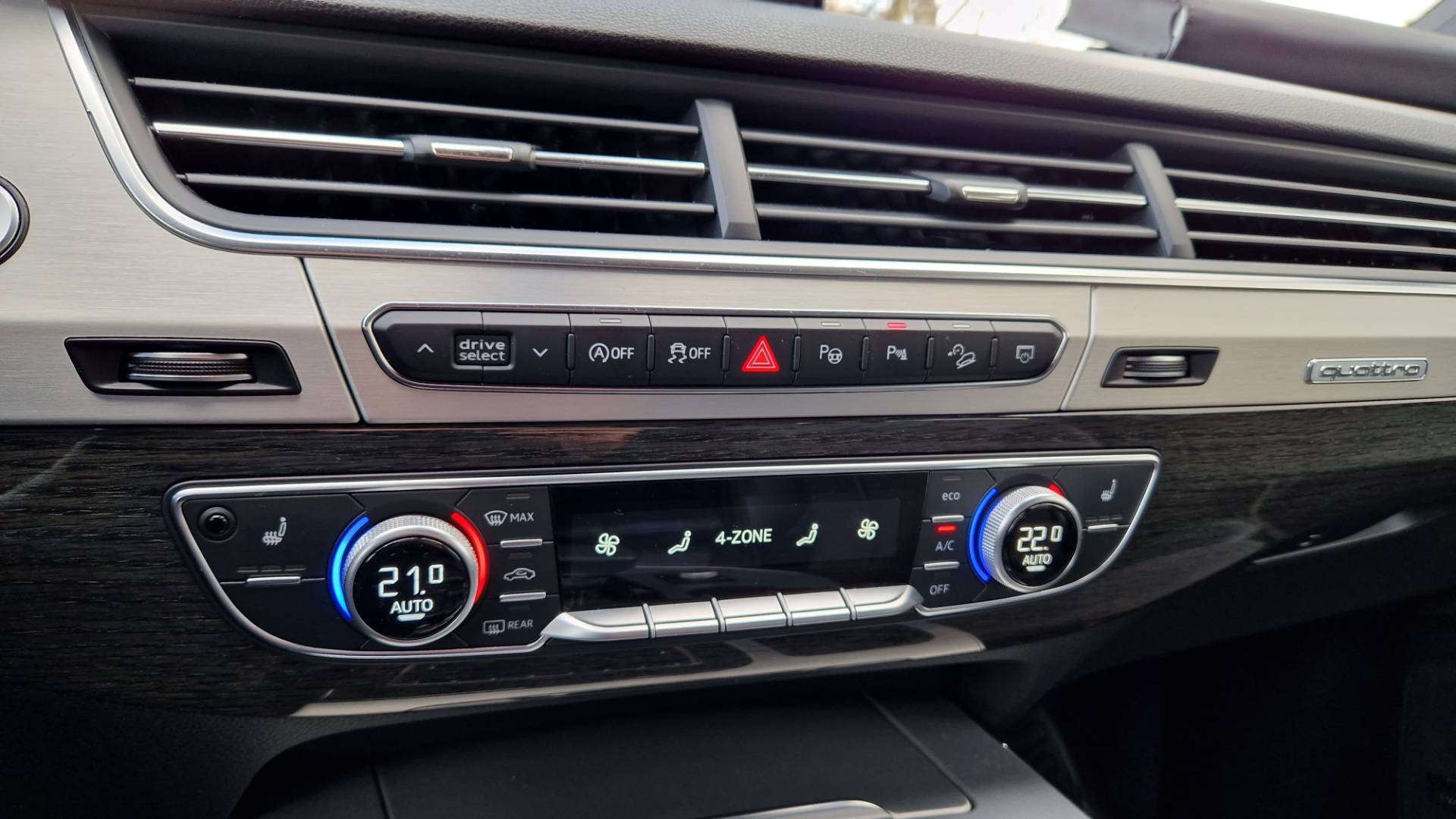 Audi Q7 3.0 TDI 272K QUATTTRO S-LINE 8 ST – Obrázok 55