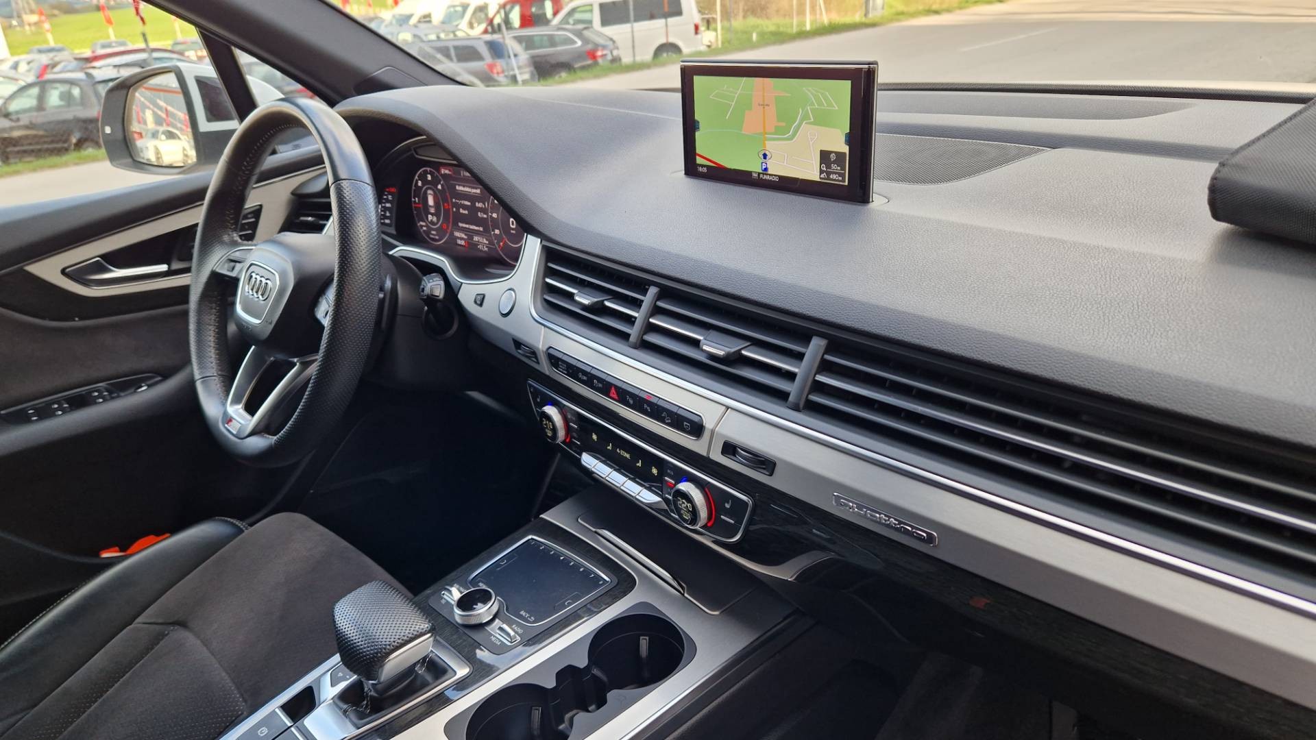 Audi Q7 3.0 TDI 272K QUATTTRO S-LINE 8 ST – Obrázok 52